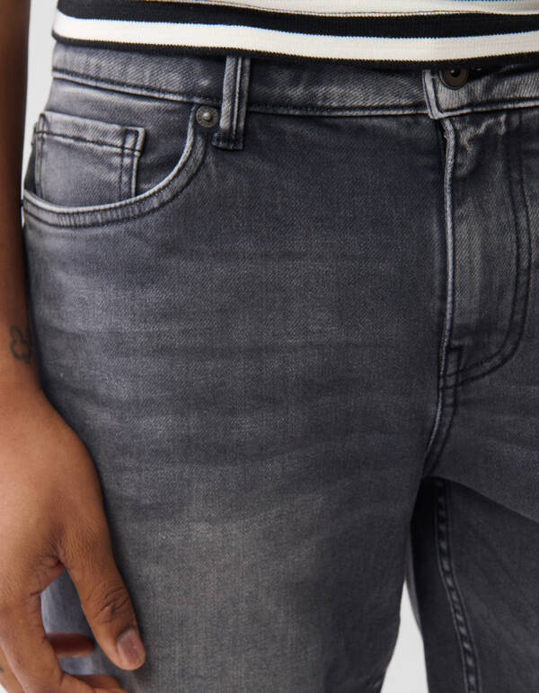 Denim Short Dunkelgrau SHOEBY MEN