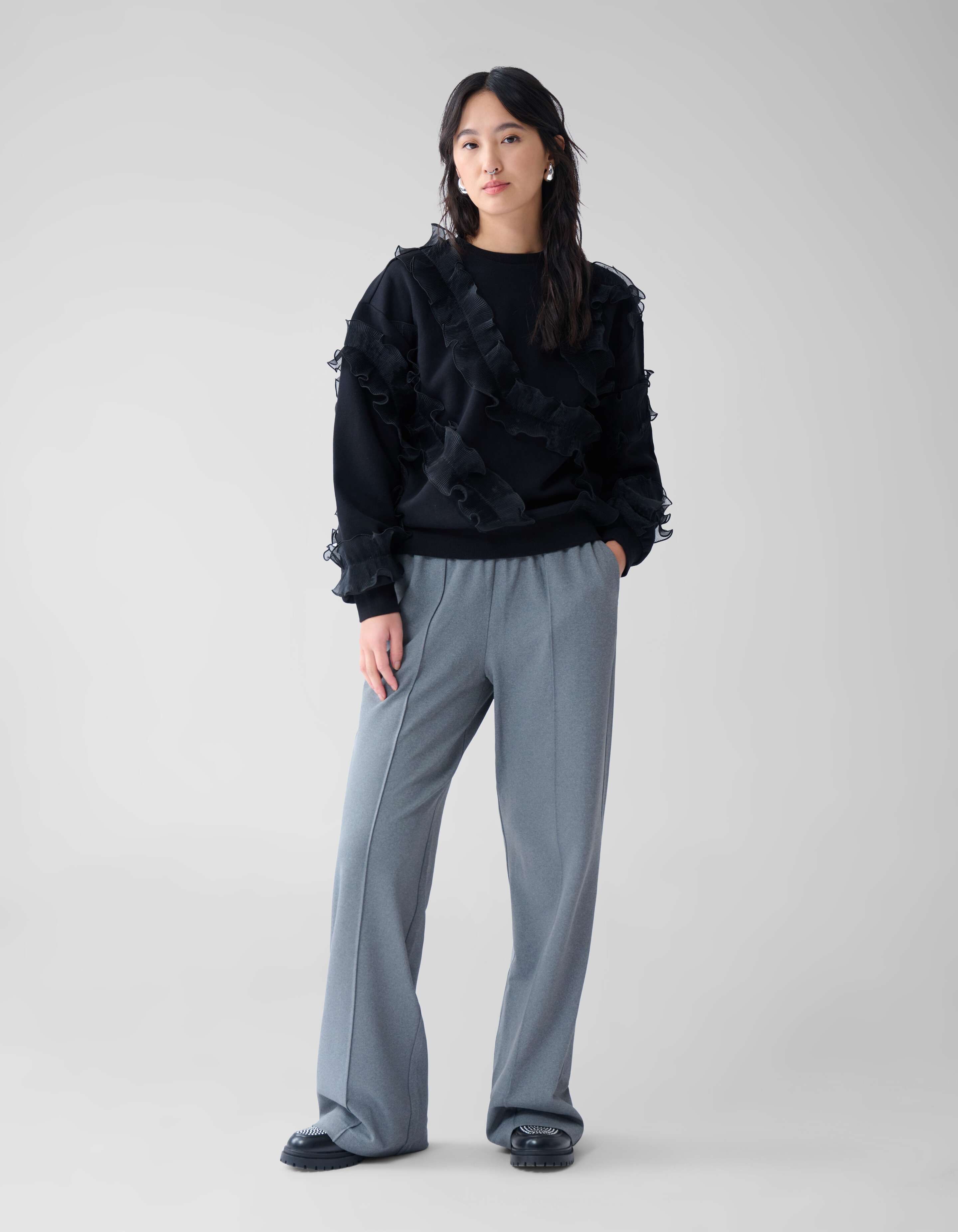 Pullover mit Rüschen Schwarz SHOEBY WOMEN
