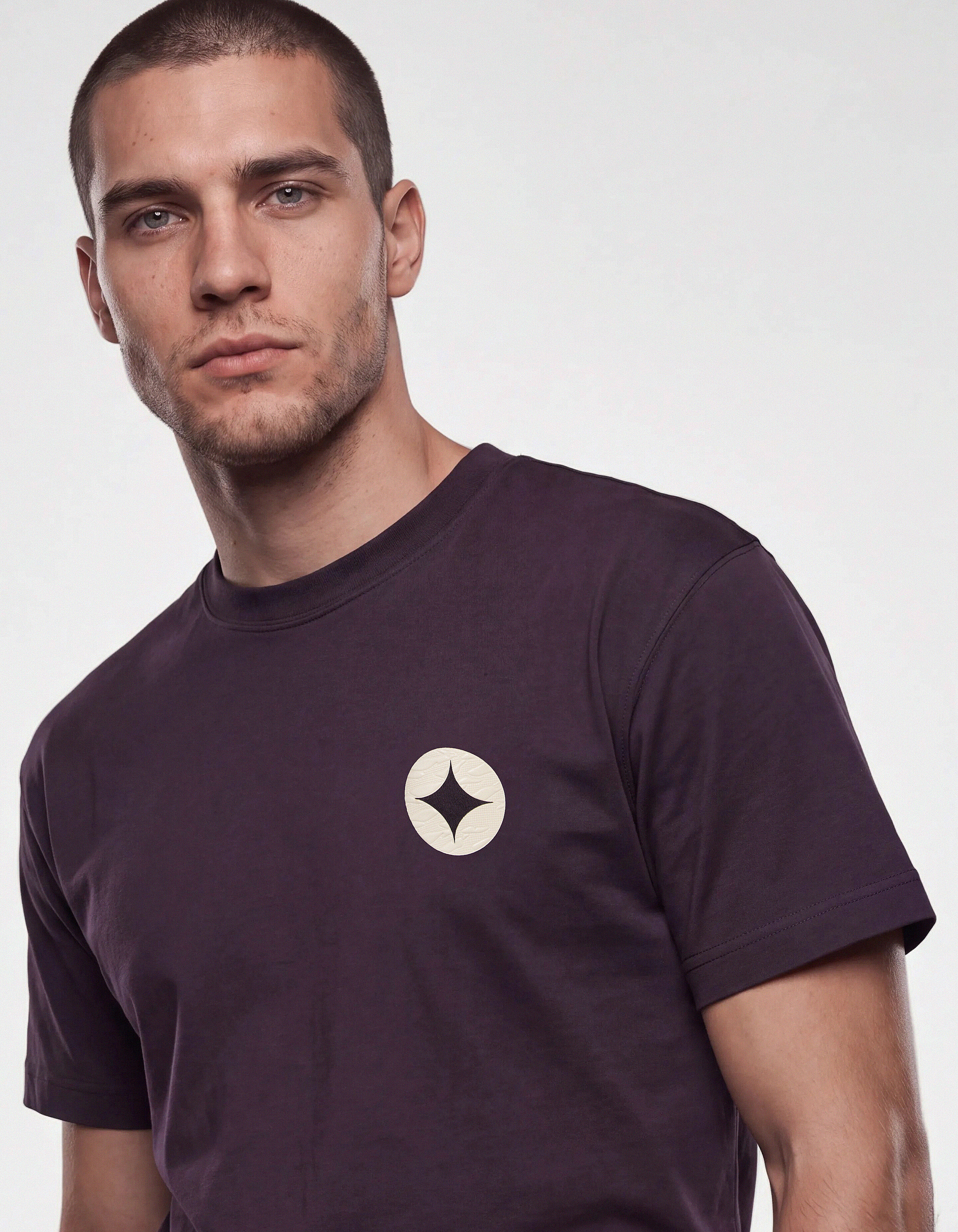 Crinkle Print T-Shirt Dunkellila SHOEBY MEN