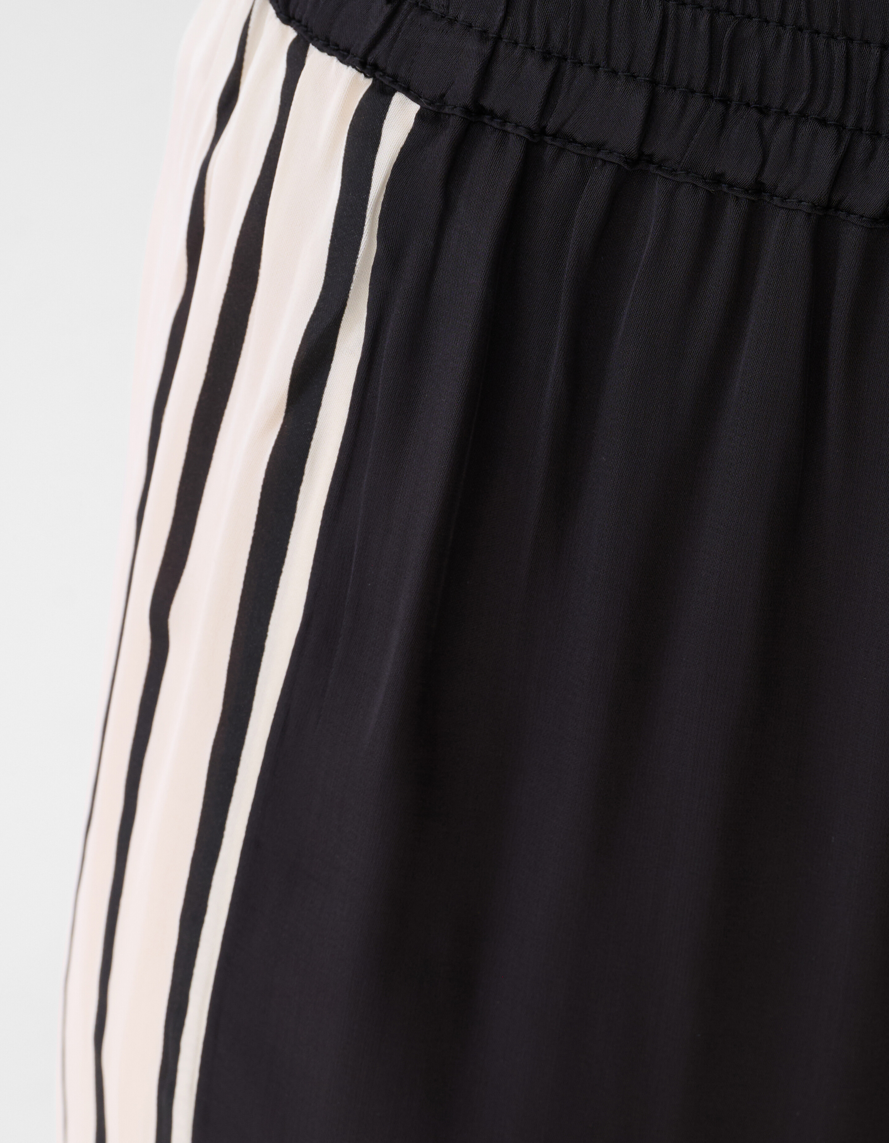 Grafische Weite-Hosen Schwarz/Wei&szlig; SHOEBY WOMEN