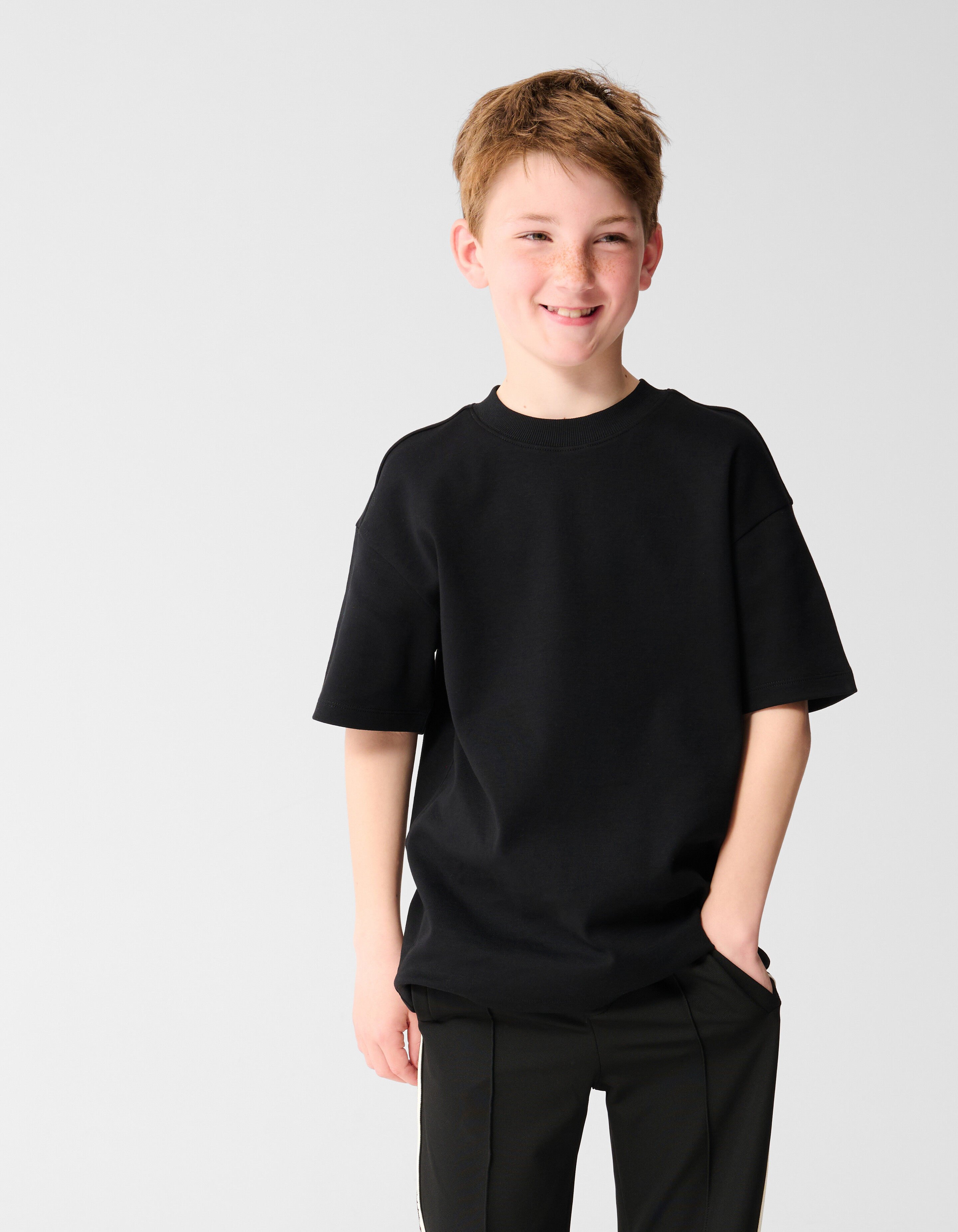 Basic-T-Shirt Schwarz SHOEBY BOYS