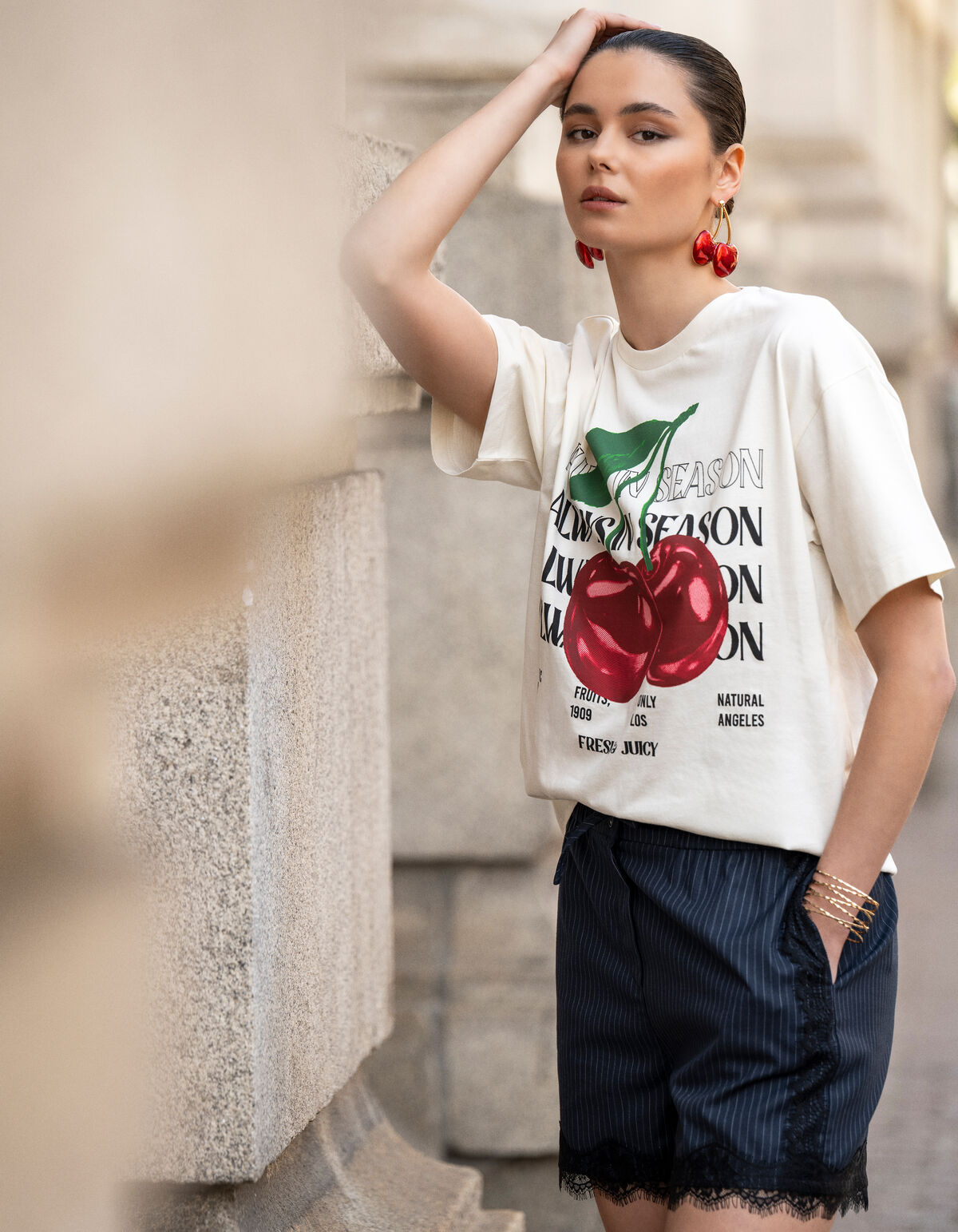 Kirsche Kunstwerk T-shirt Off White SHOEBY WOMEN