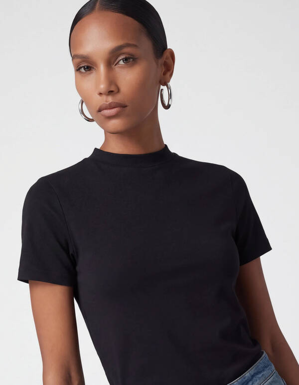 Fitted T-Shirt Schwarz SHOEBY WOMEN