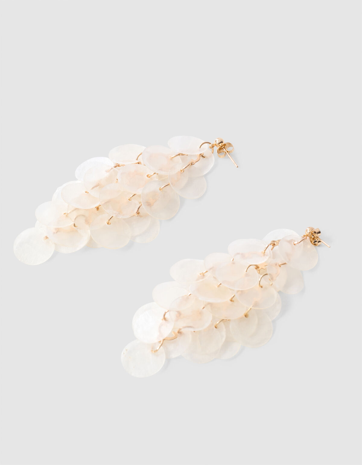 Muschel-Dreieck-Ohrringe Off White SHOEBY ACCESSOIRES