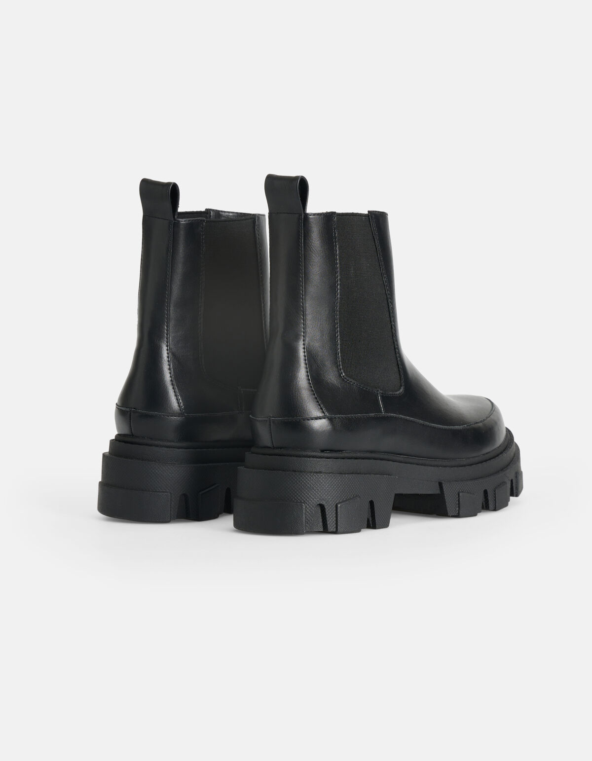 Niedriger klobiger Stiefel SHOEBY SHOES