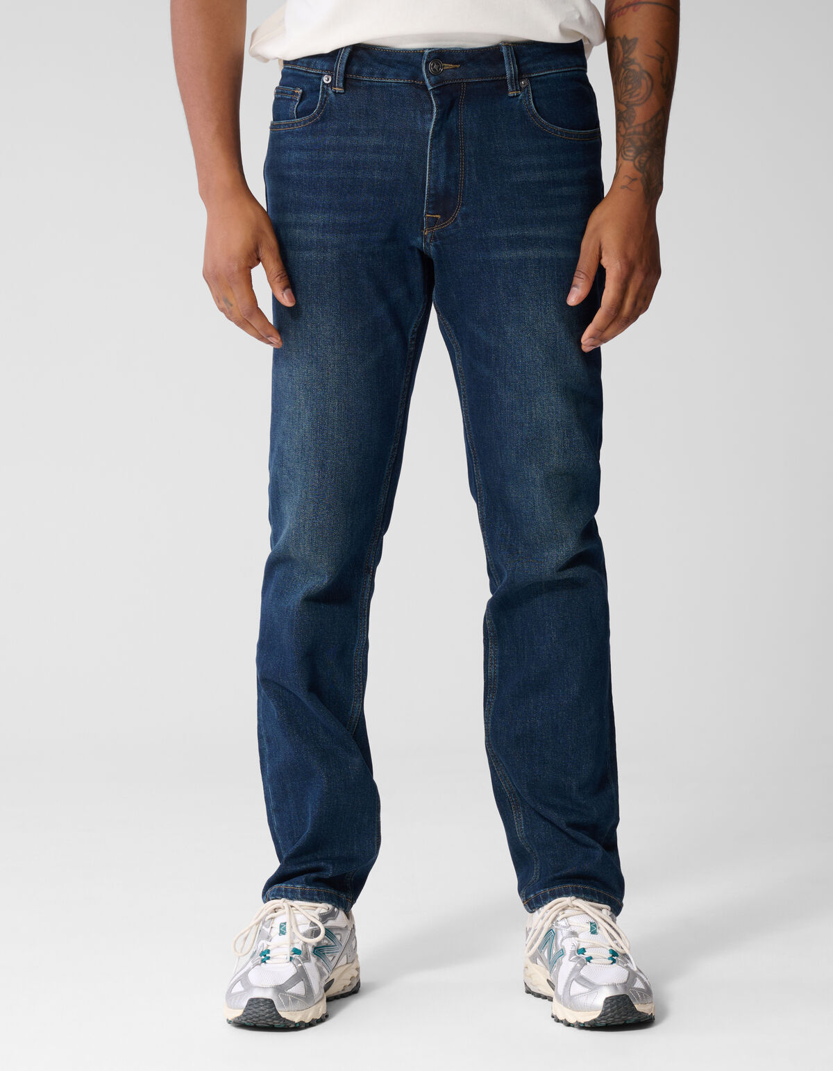 Slim Straight Fit Jeans Dunkelblau L32 SHOEBY MEN