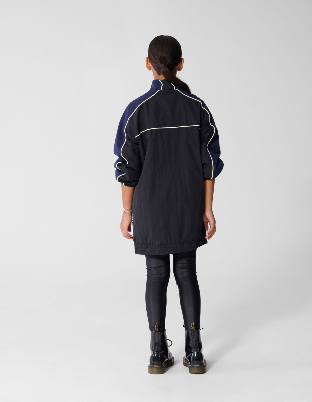 Relaxed Fit Tech Kleid Dunkelblau/Schwarz SHOEBY GIRLS