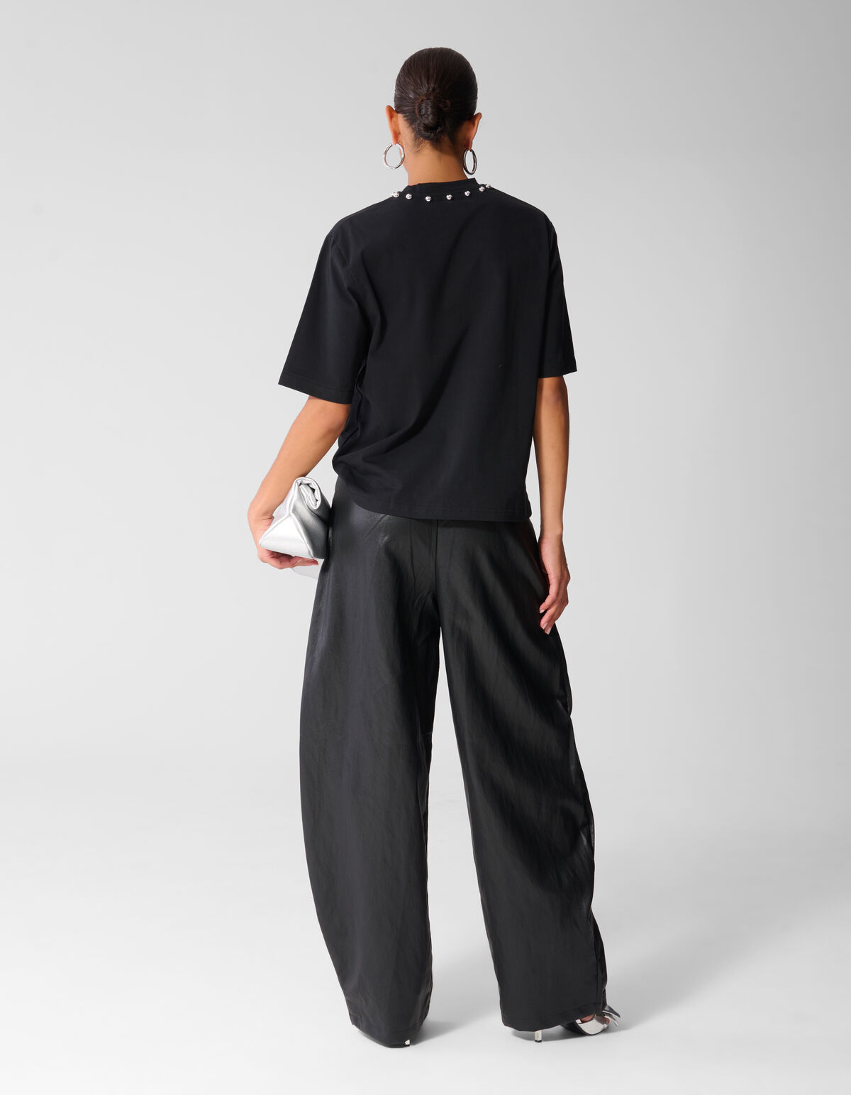 T-Shirt mit Nieten am Kragen Schwarz SHOEBY WOMEN