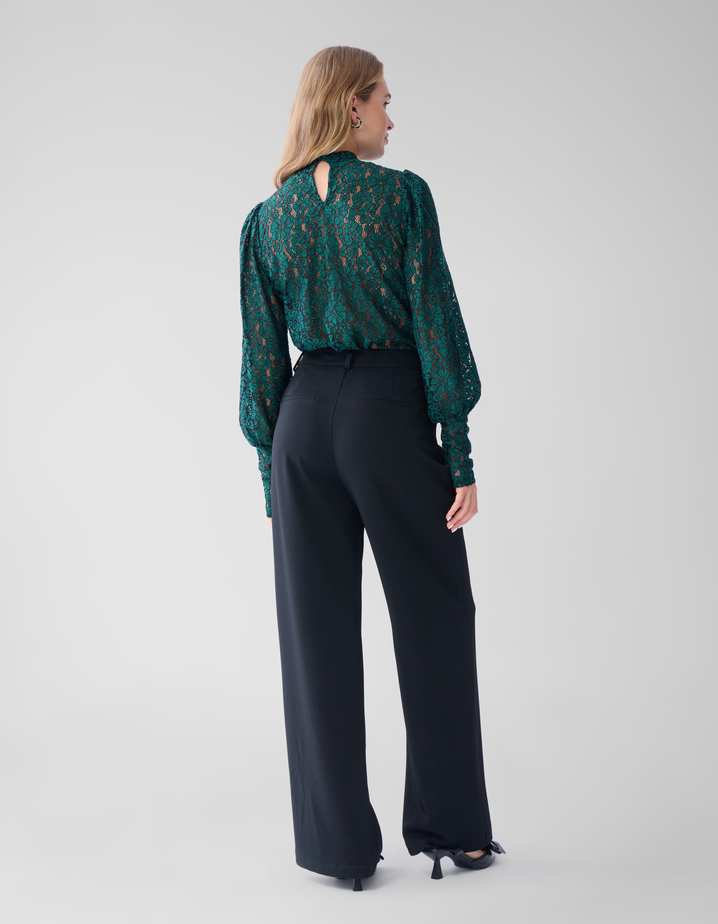 Two Tone Lace Top Dunkelgrün SHOEBY WOMEN