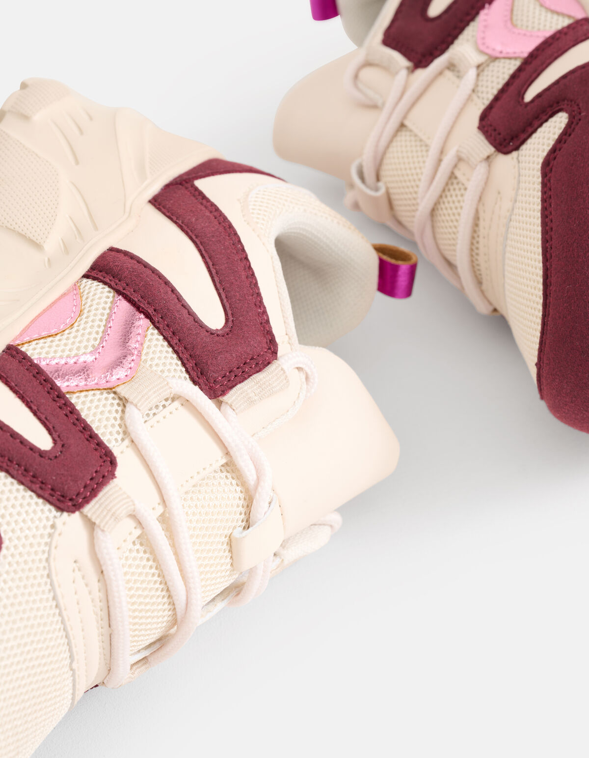 Colorblock Sneaker Beige SHOEBY SHOES