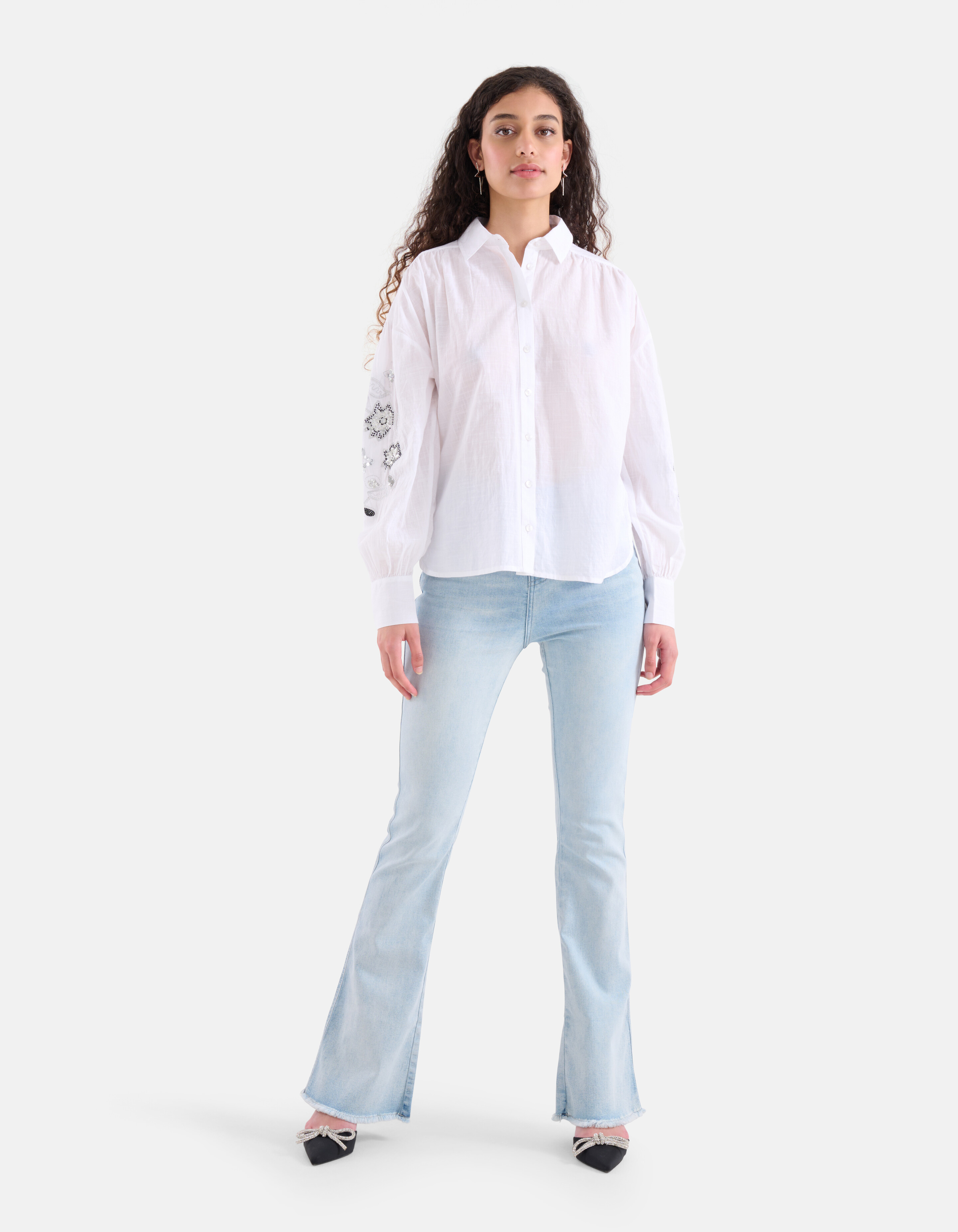 Bluse mit Stickerei und Pailletten Weiß SHOEBY WOMEN