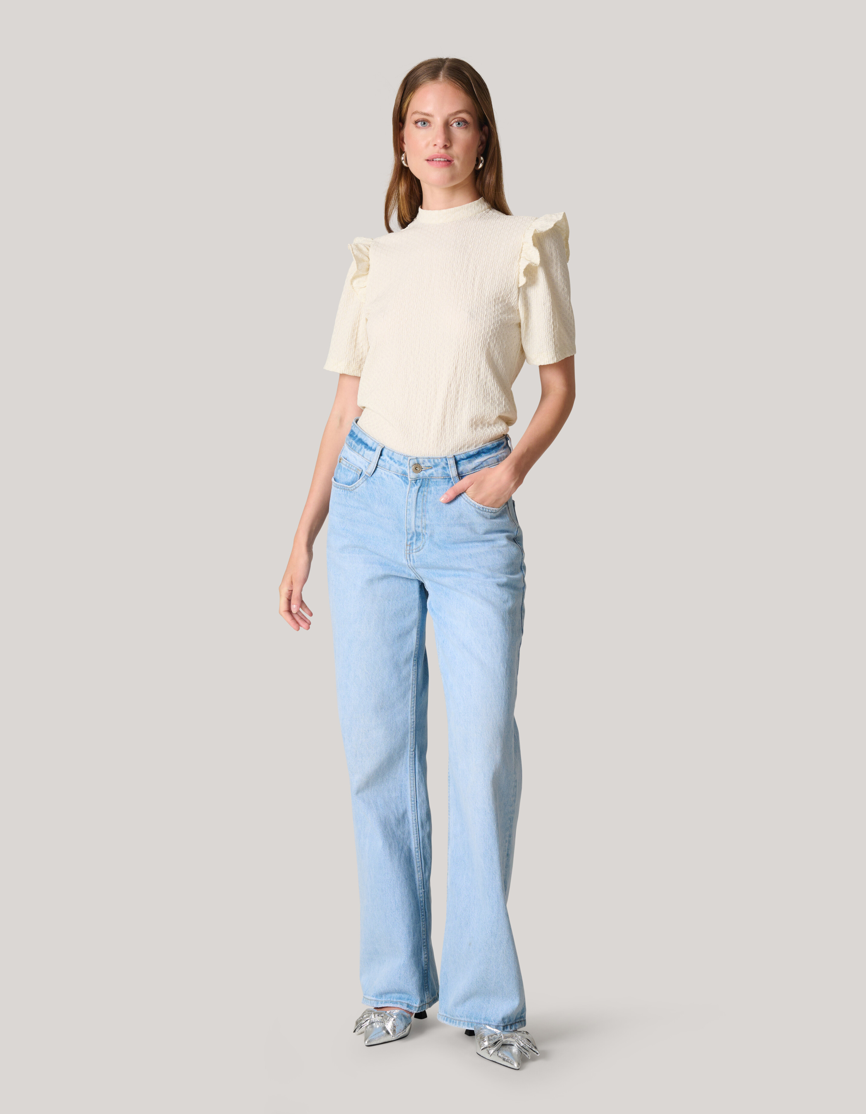 Crinkle Ruffle Top Weiß SHOEBY WOMEN