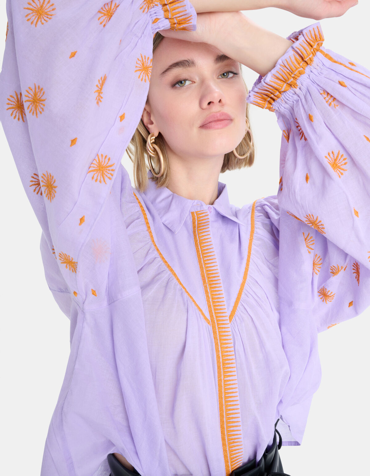 Poppy Embro Bluse EKSEPT