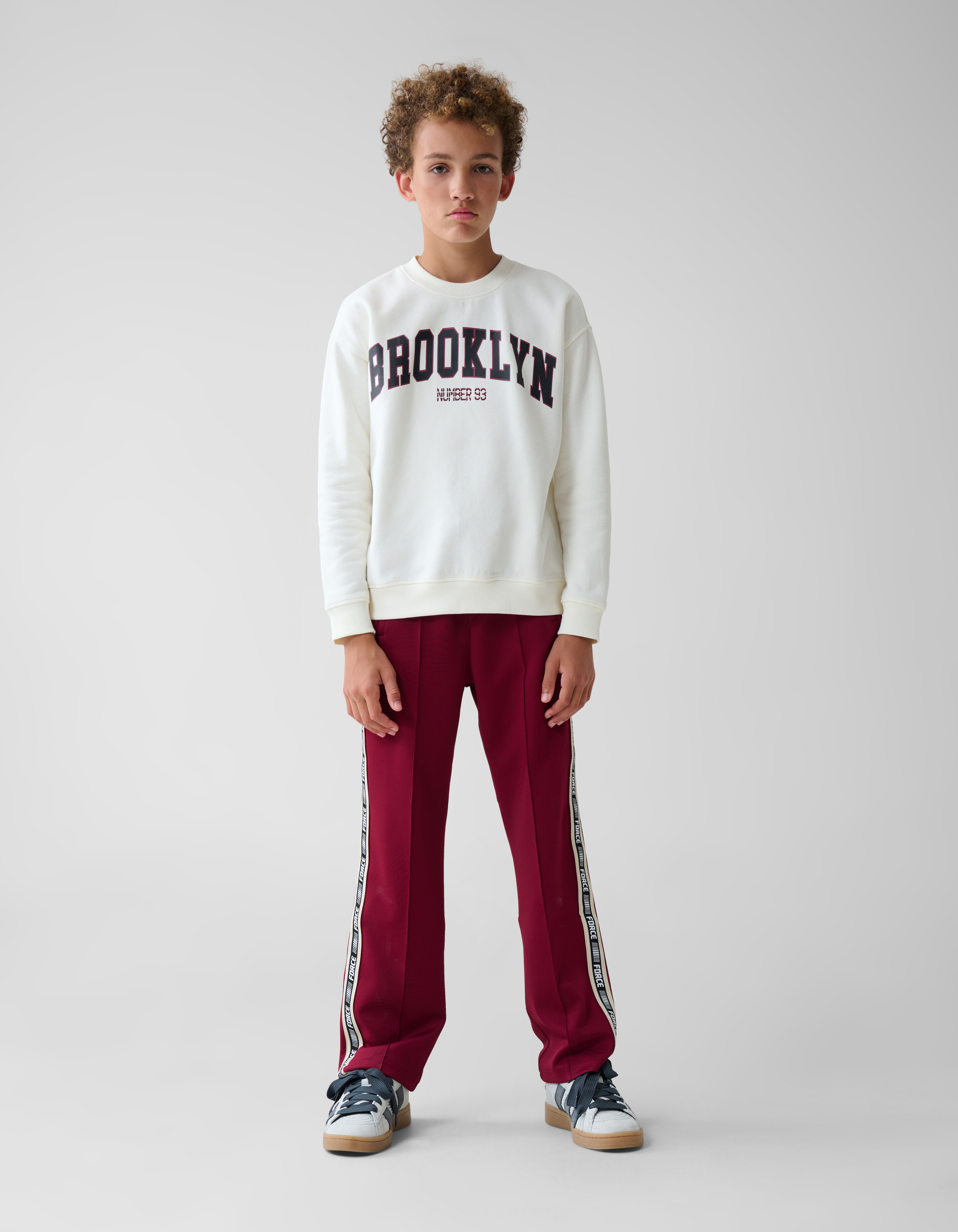 Sportliche Tape-Hose Dunkelrot SHOEBY BOYS