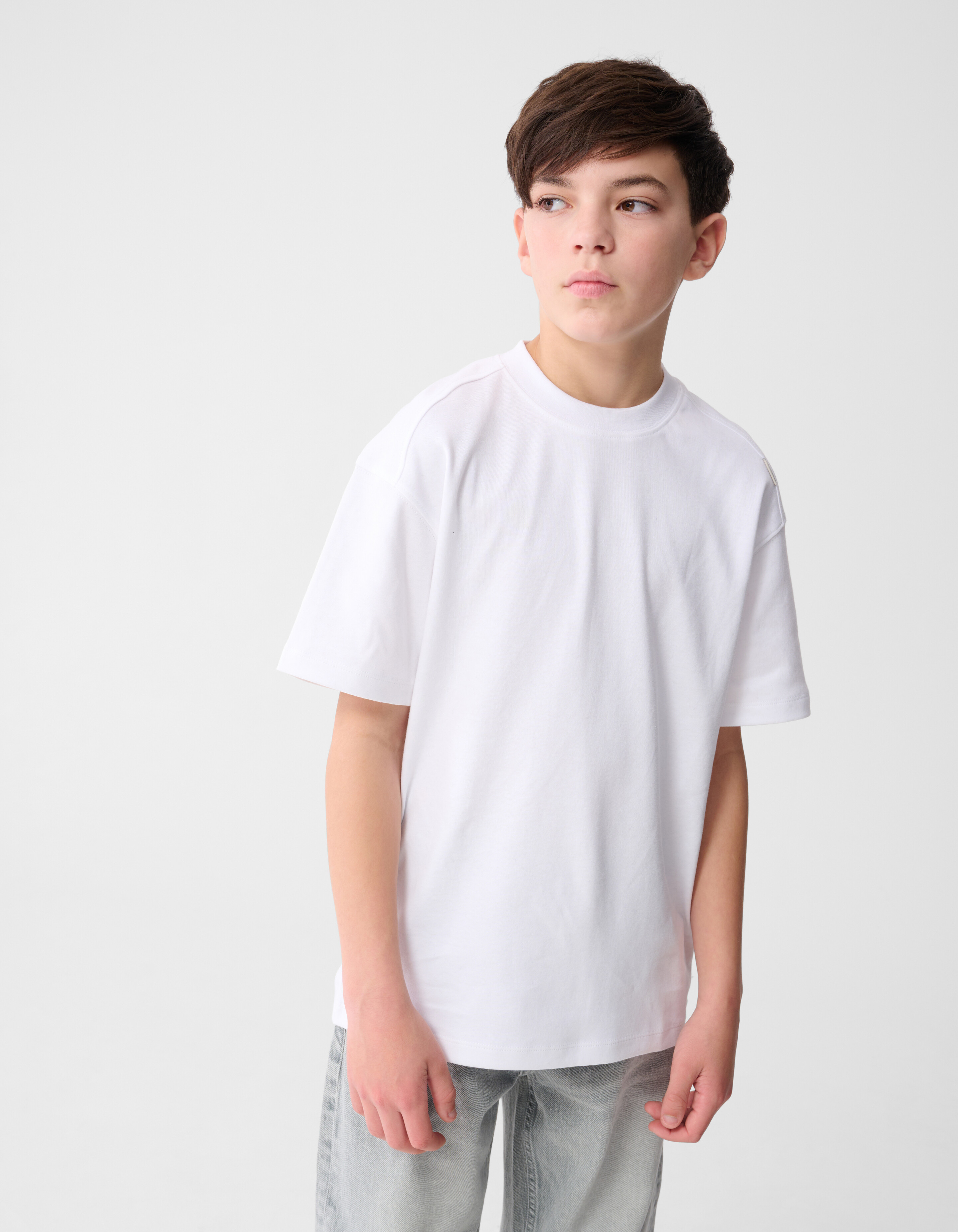 Basic Label T-Shirt Wei&szlig; SHOEBY BOYS