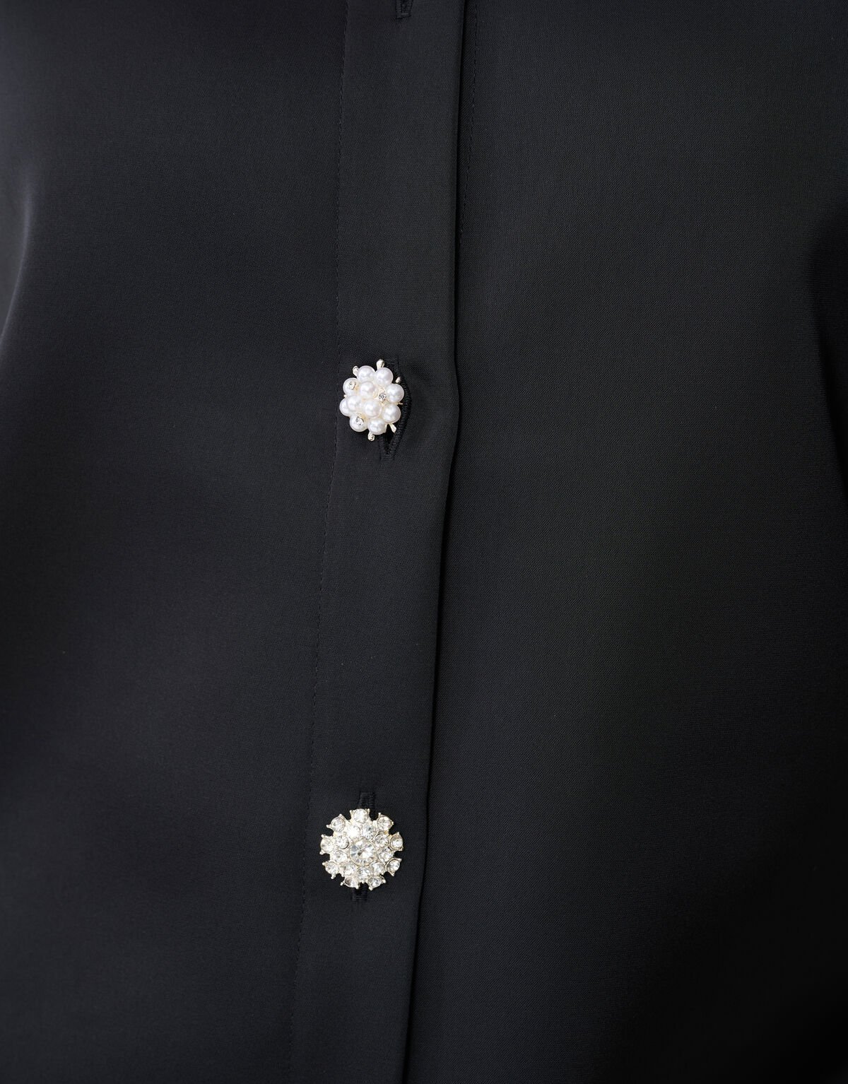 Übergroße Satinbluse Schwarz von Monica SHOEBY WOMEN