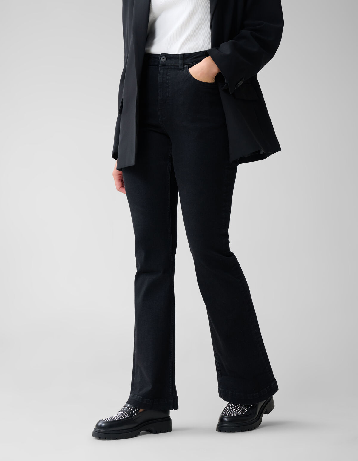 Flared Fit Jeans Schwarz Shoeby