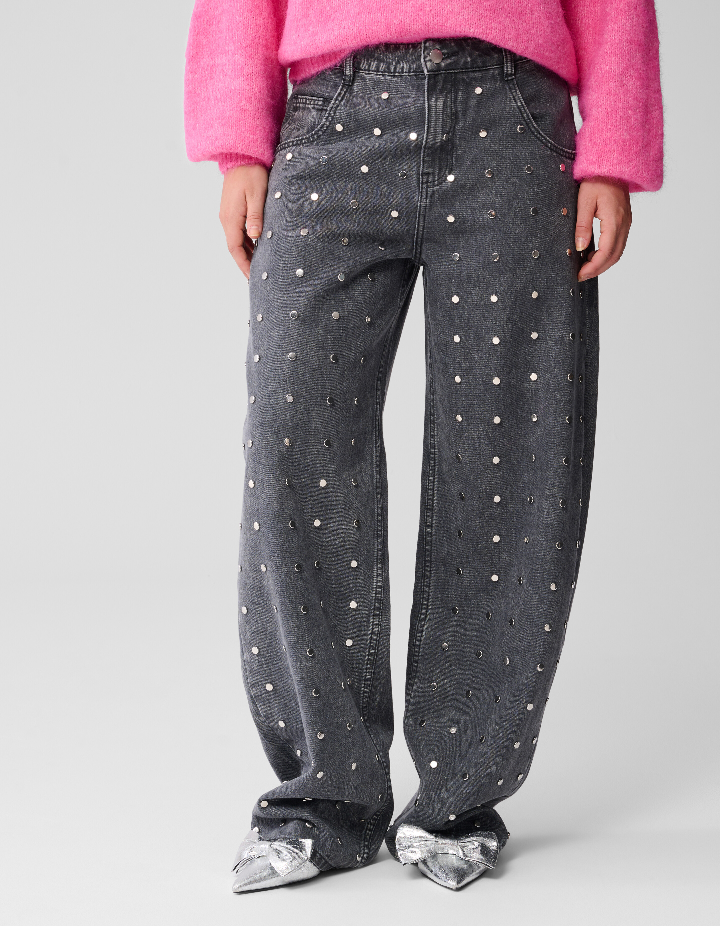 Jeans mit weitem Bein und Nieten in Grau SHOEBY WOMEN