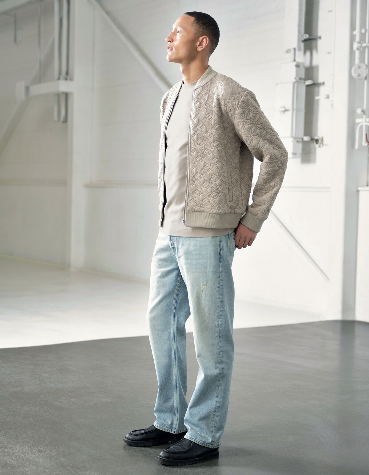 Zerst&ouml;rte Relaxed Fit Jeans, gebleicht, L32 SHOEBY MEN