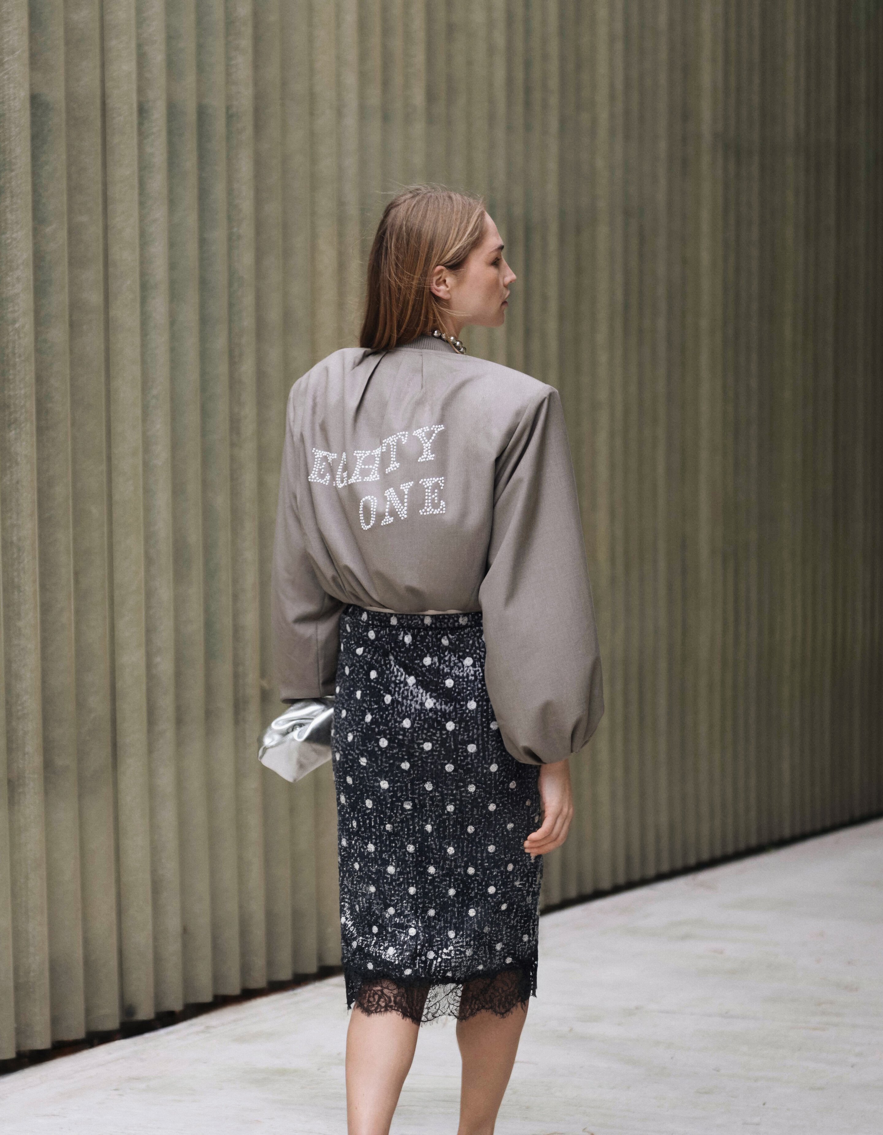 &Uuml;bergro&szlig;e Perlen-Bomberjacke Taupe SHOEBY WOMEN