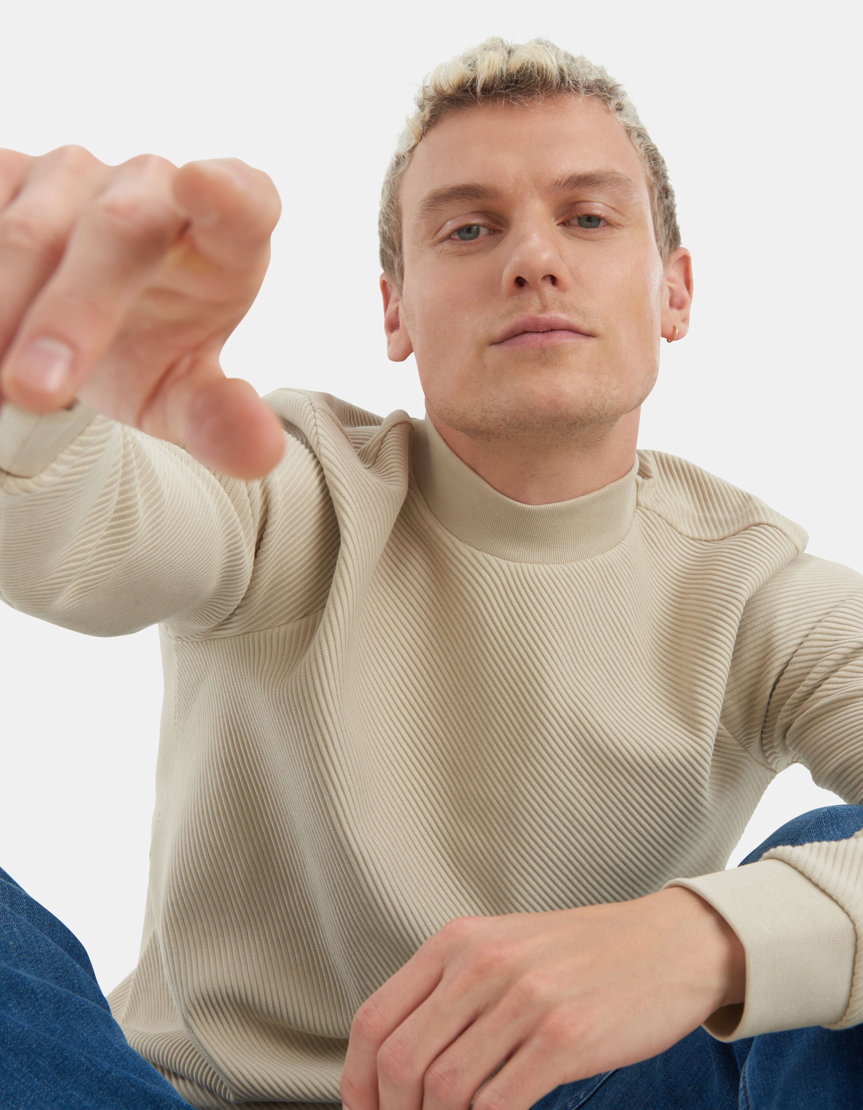 Diagonaler Pullover REFILL