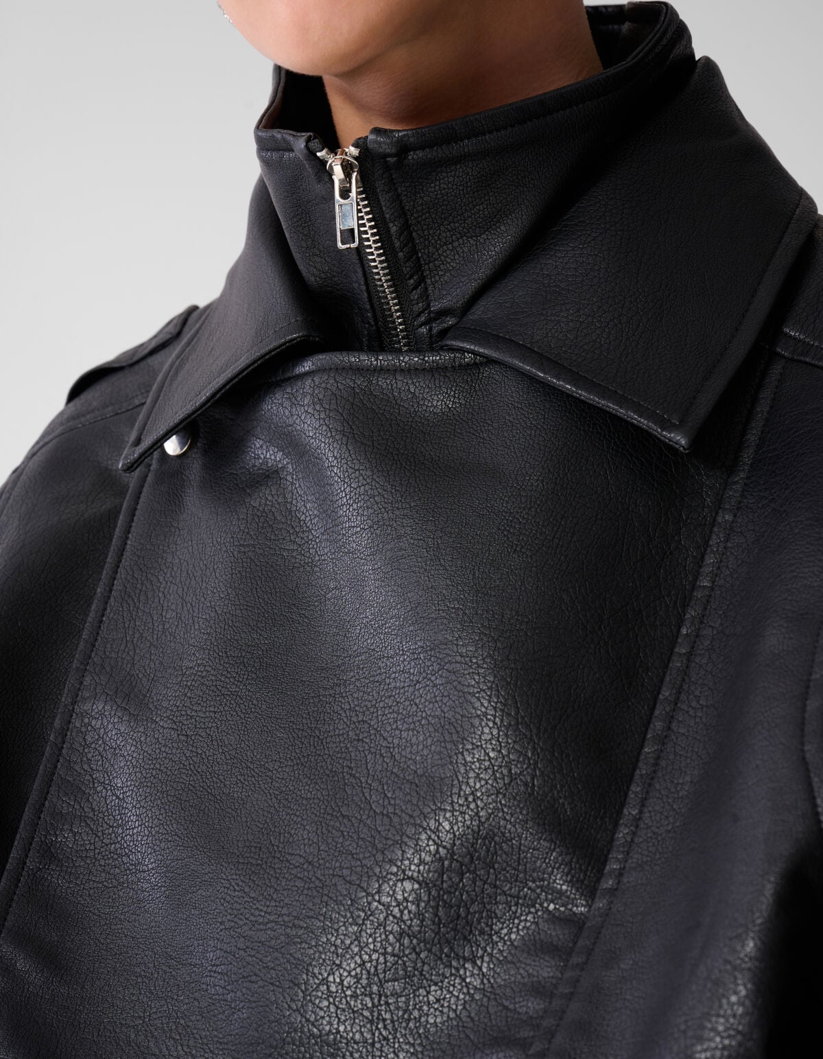 Faux Leather Funnel Neck Jacke Schwarz SHOEBY WOMEN