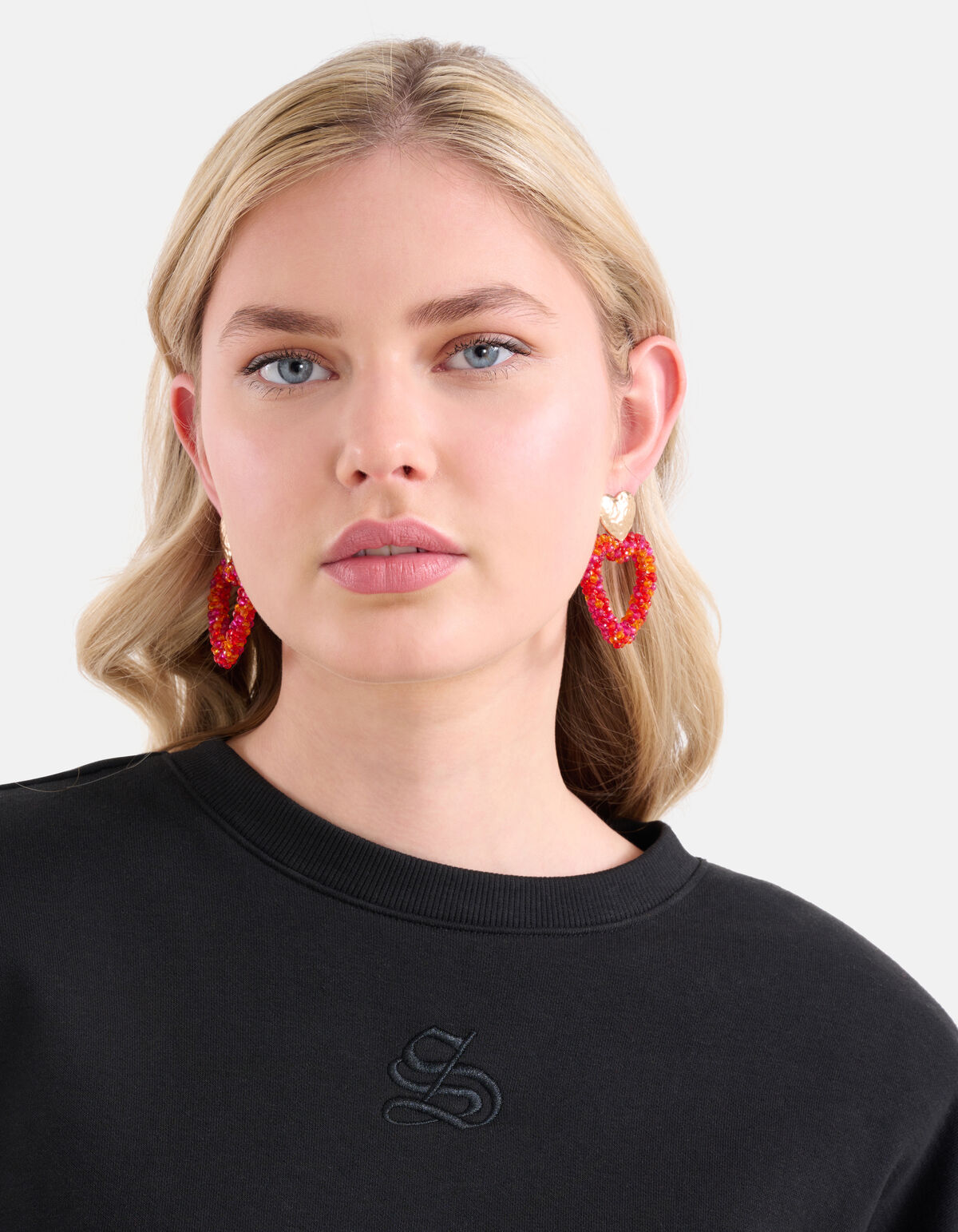 Beaded Hartjes Oorbellen Rood SHOEBY ACCESSOIRES