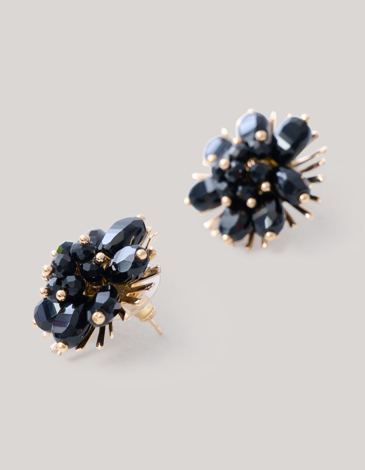 Perlenblumen-Ohrringe Schwarz SHOEBY ACCESSOIRES