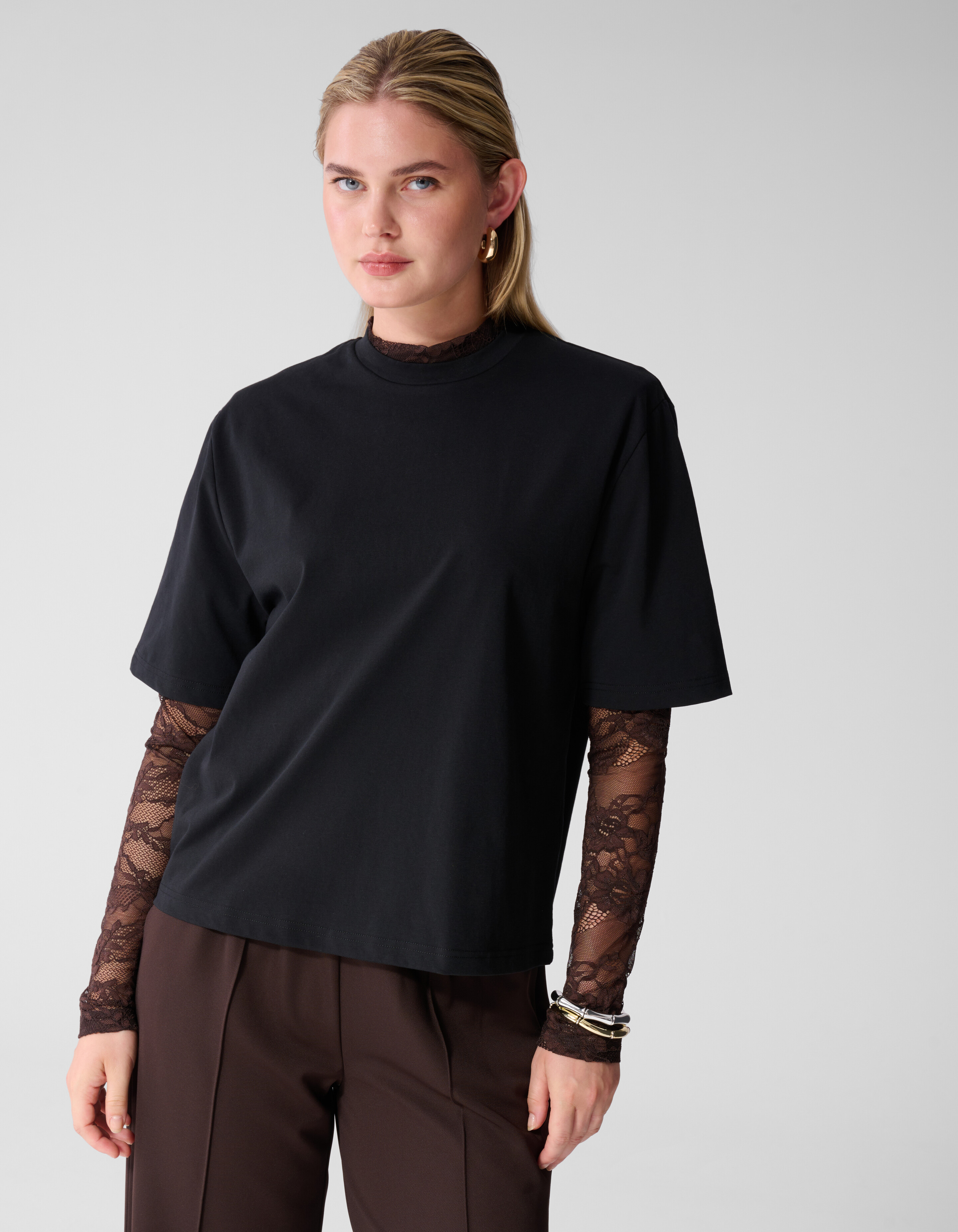 Gepolstertes T-Shirt Schwarz SHOEBY WOMEN