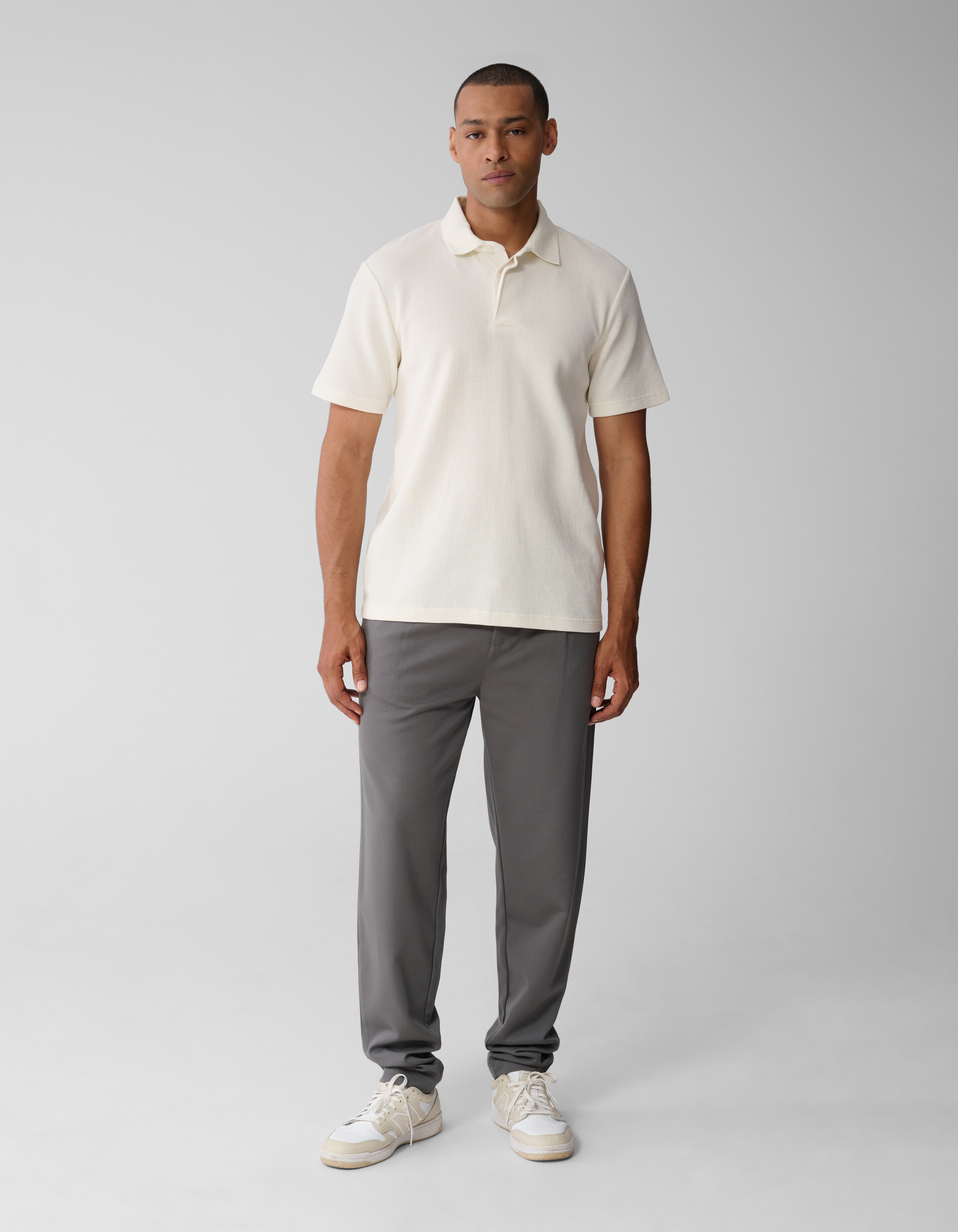 Konisch zulaufende Hose Dunkelgrün SHOEBY MEN