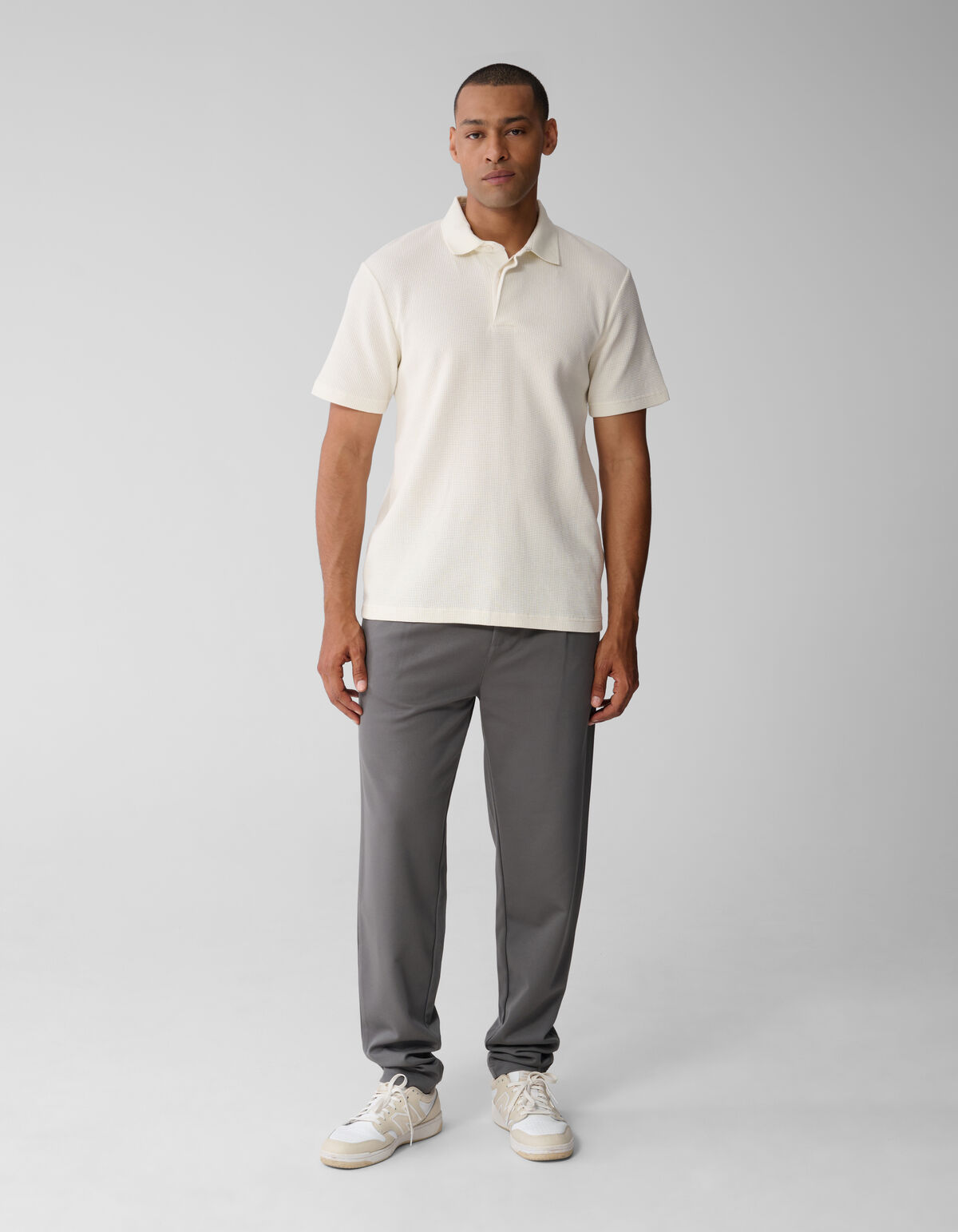 Konisch zulaufende Hose Dunkelgrün SHOEBY MEN