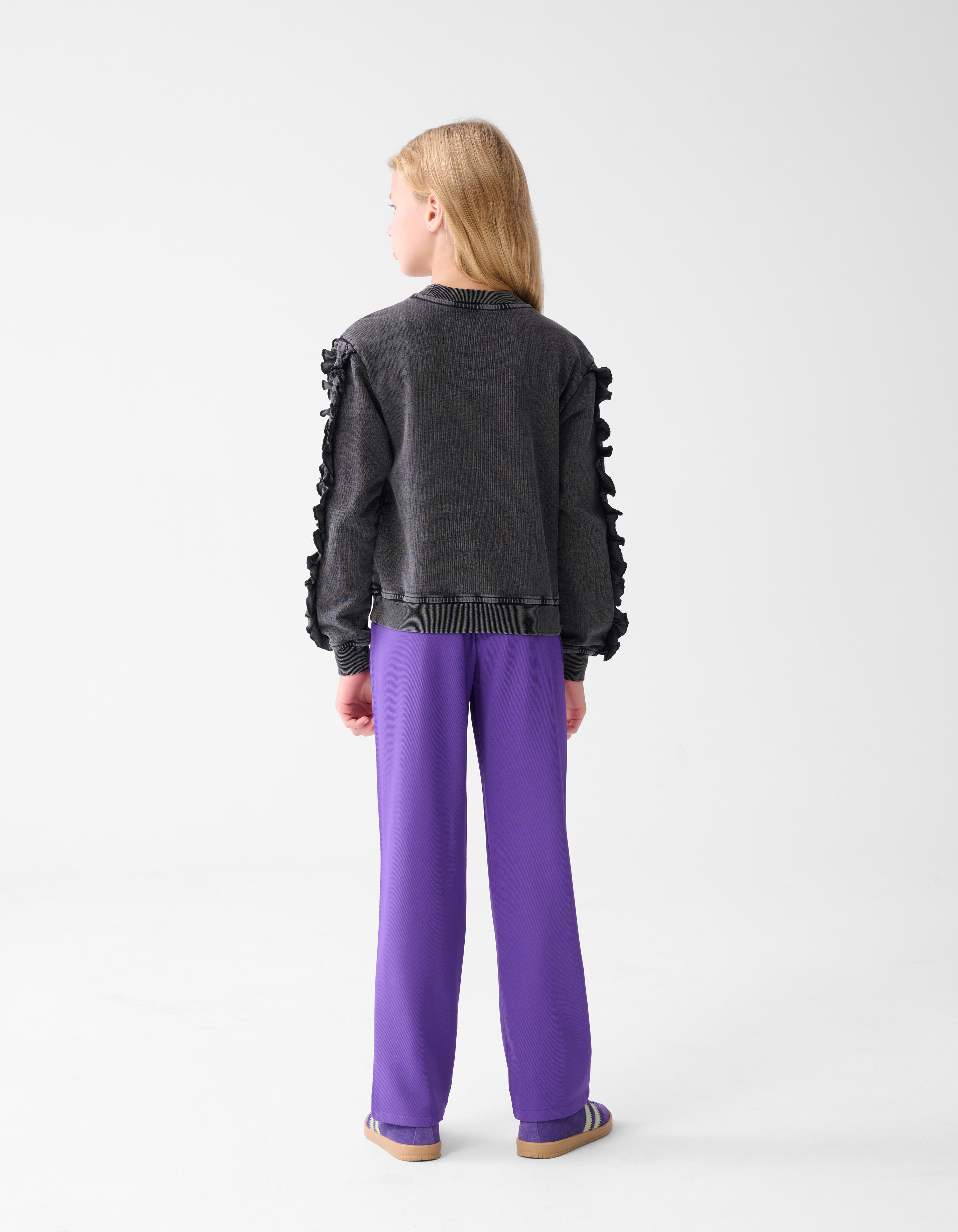 Pullover mit Rüschenstickerei Dunkelgrau SHOEBY GIRLS