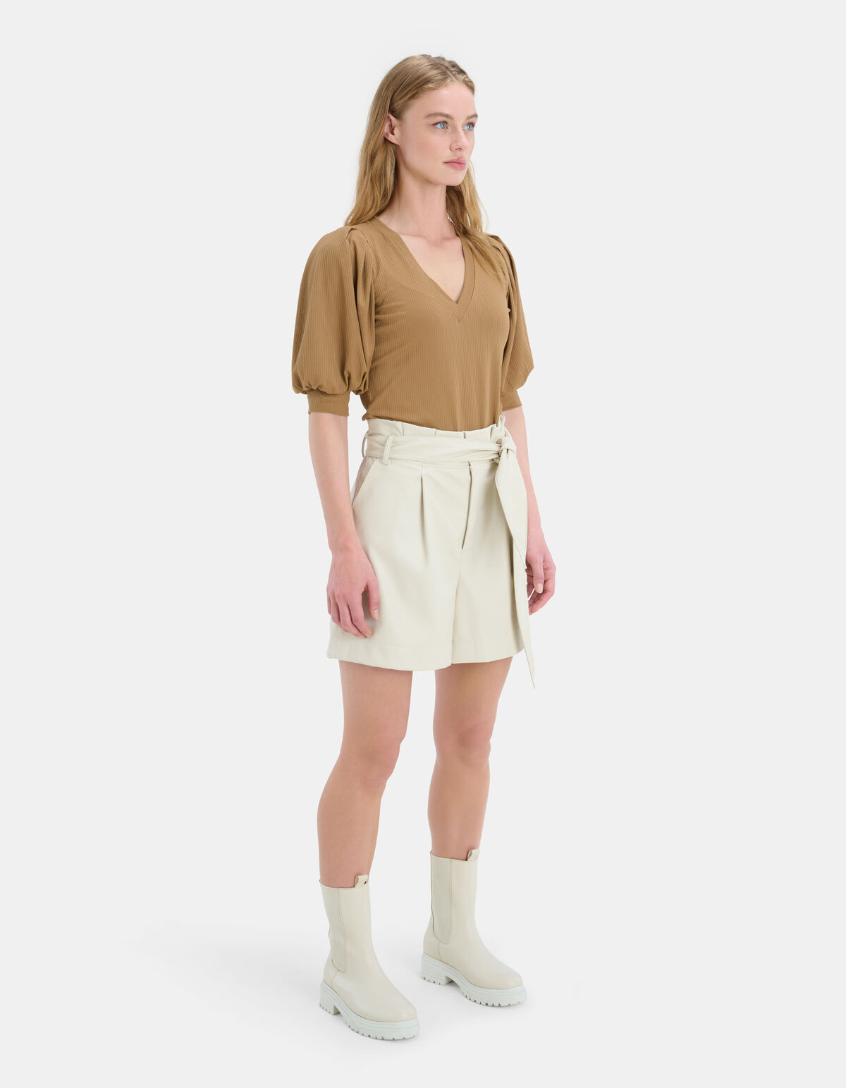 Rib Jersey V Ausschnitt T-Shirt EKSEPT