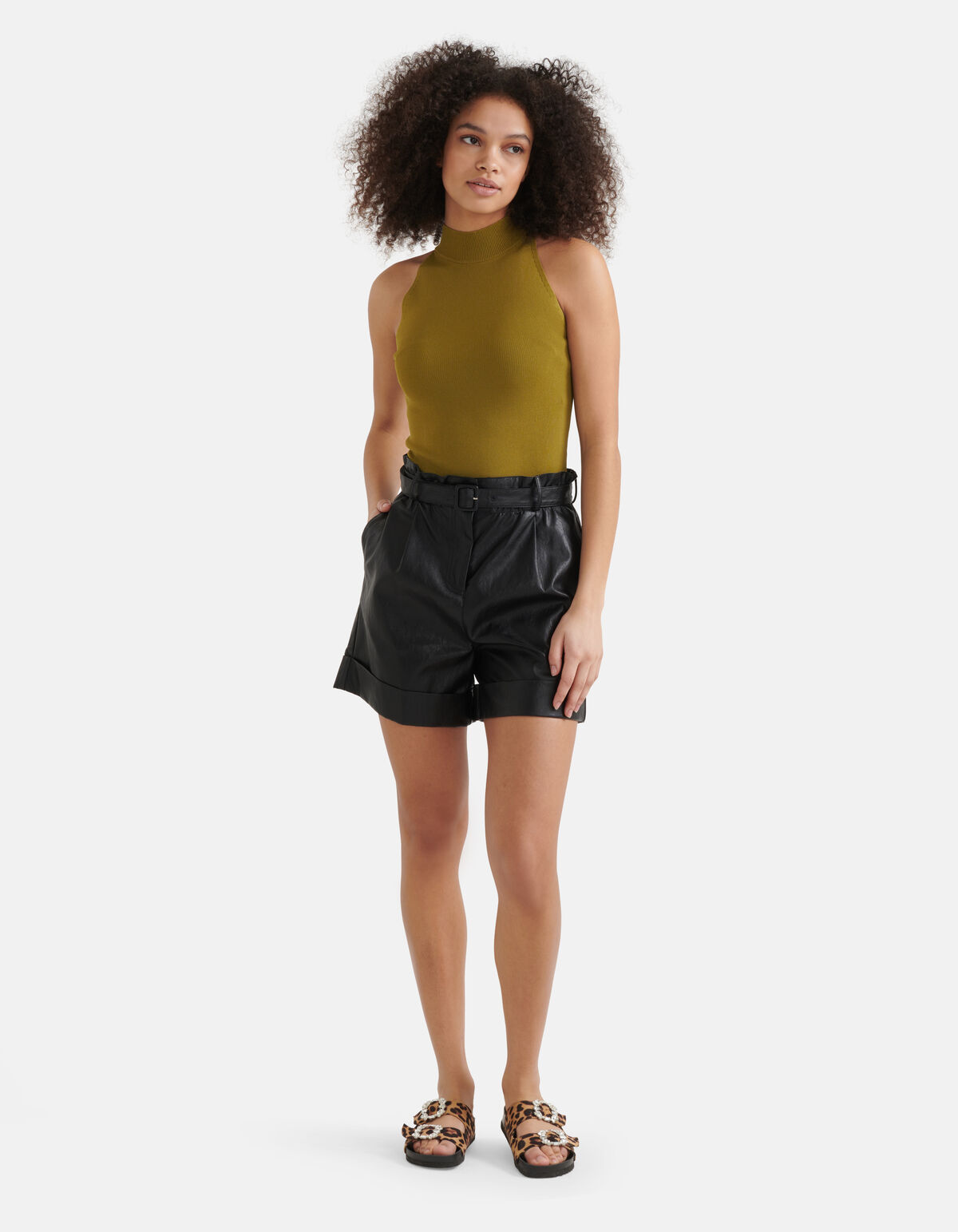 Neckholder-Top Olivgrün SHOEBY WOMEN