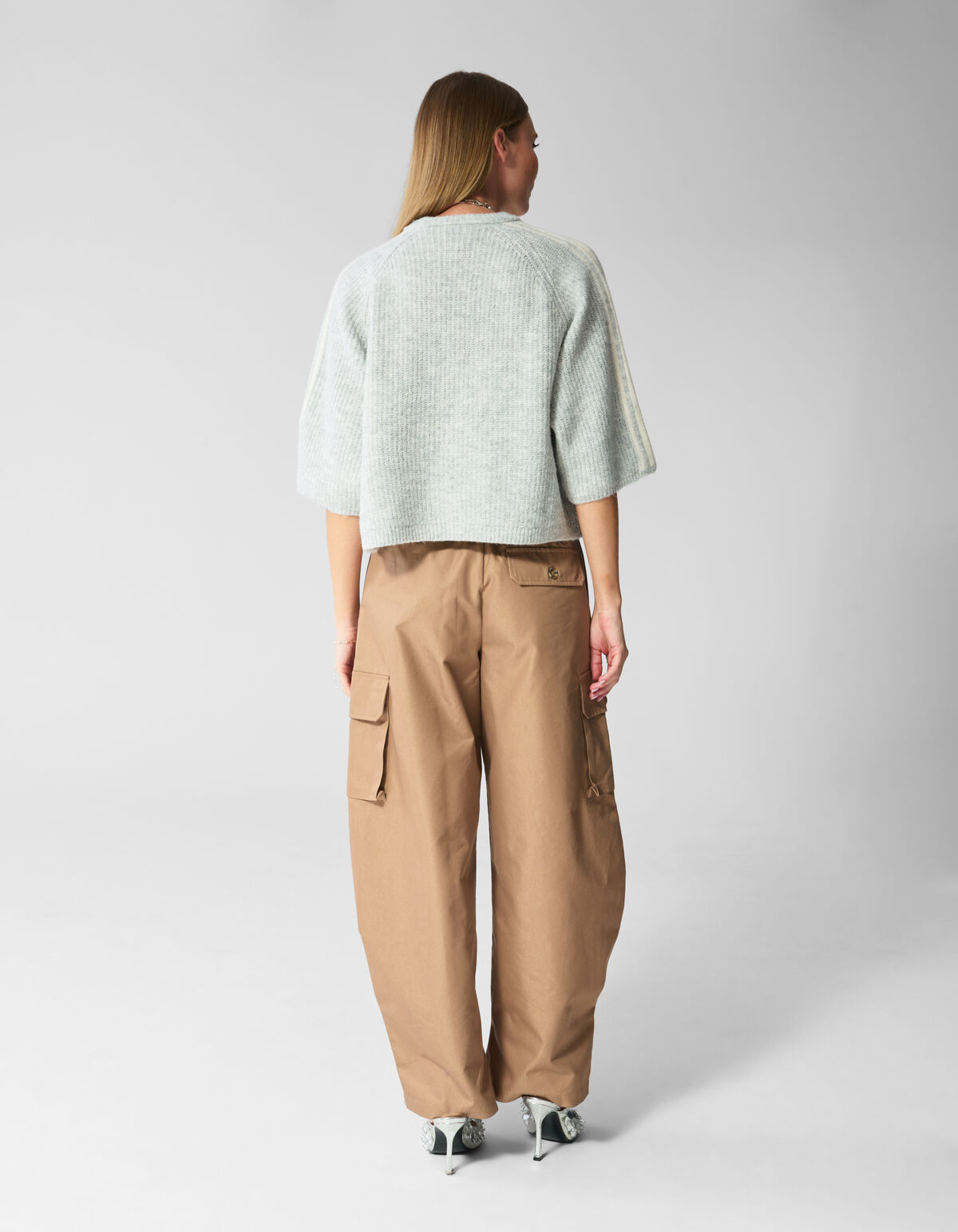 Gestreifter Pullover Mit Halblangen &Auml;rmel Hellgrau SHOEBY WOMEN