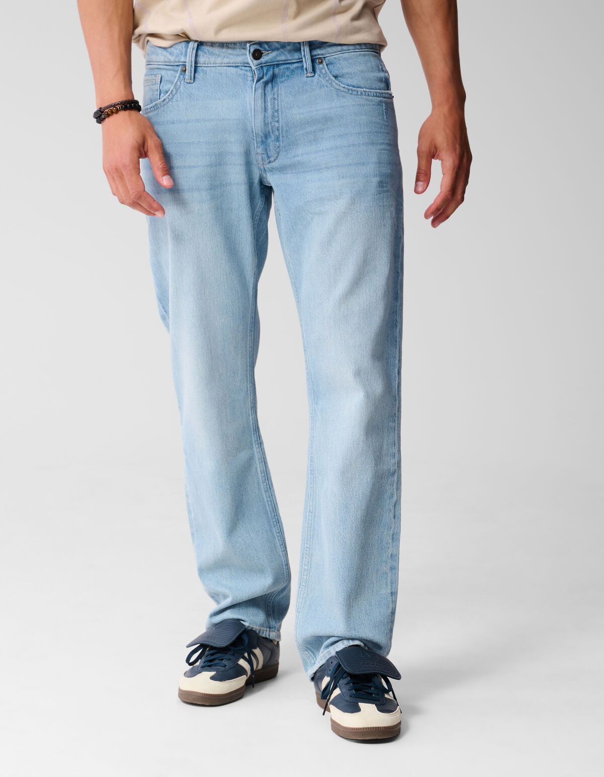 Straight Fit Jeans Gebleicht L32 SHOEBY MEN