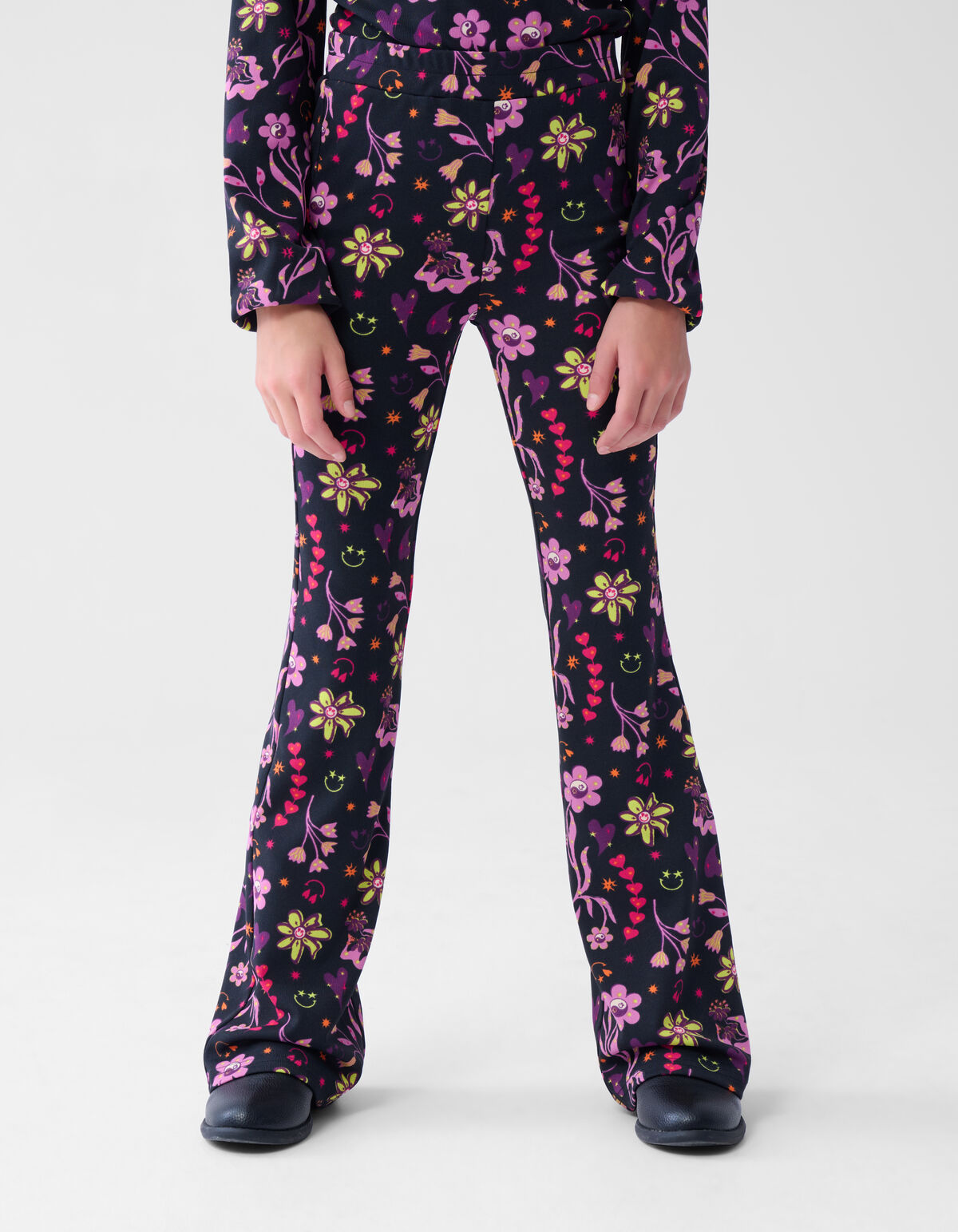 Smile Rib Flared Legging Schwarz SHOEBY GIRLS