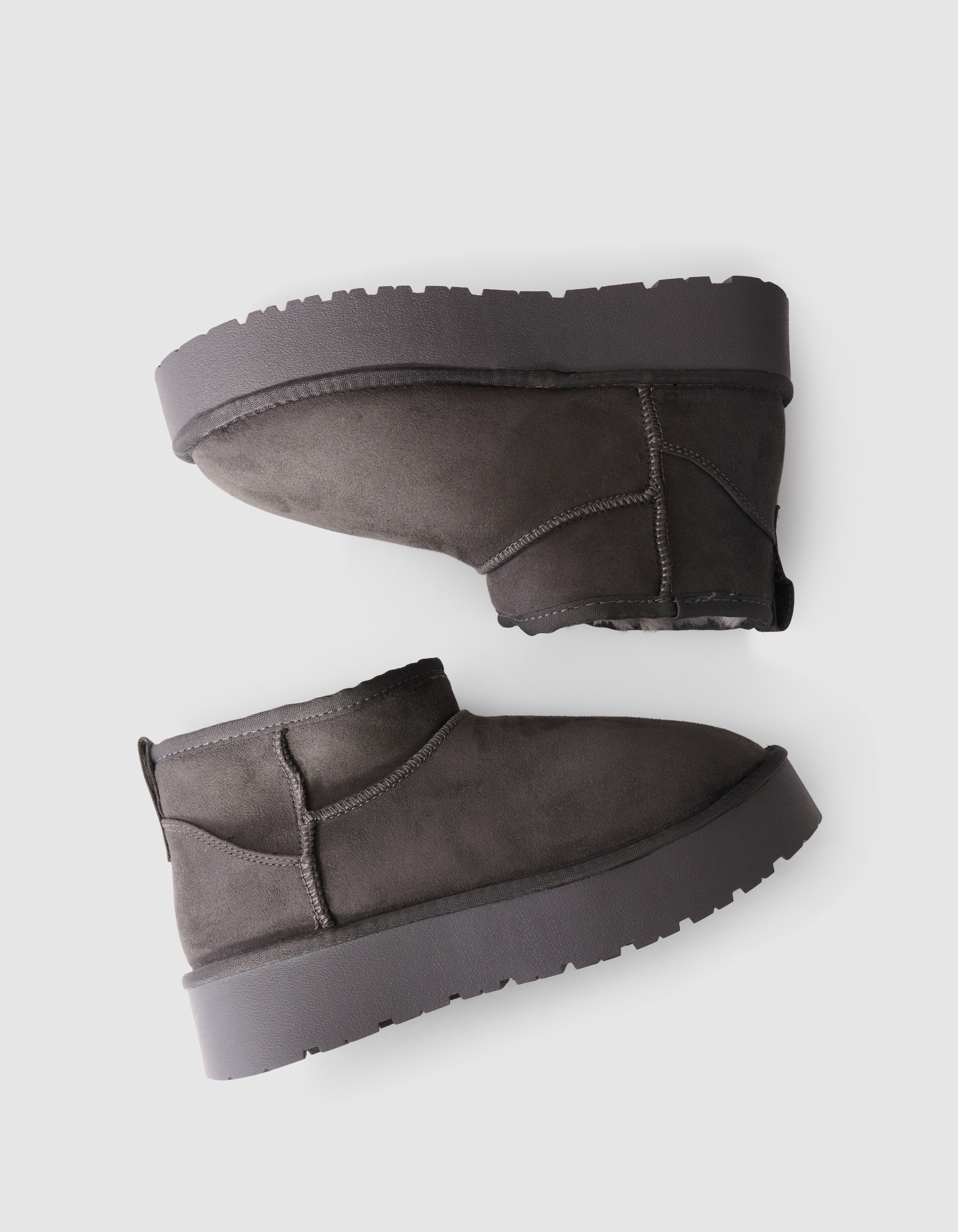 Weiche Stiefeletten grau SHOEBY SHOES