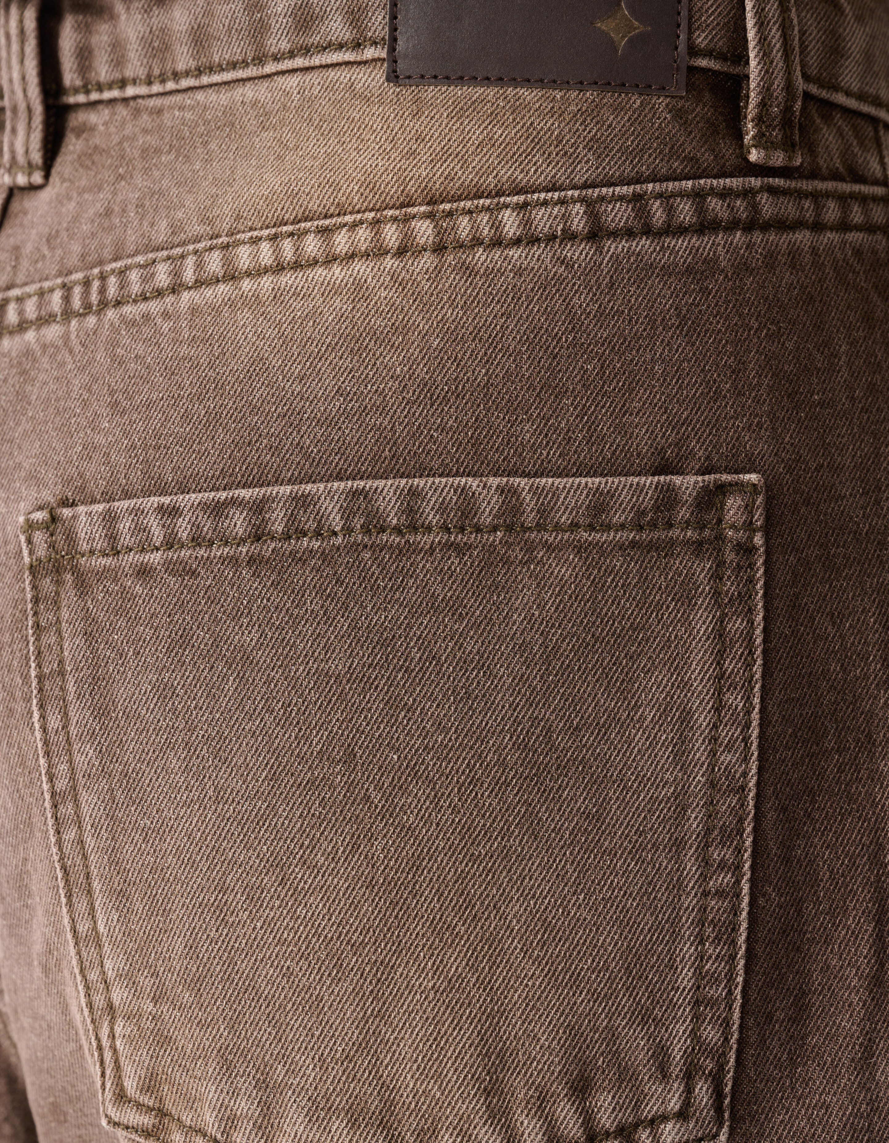 Jeans mit asymmetrischer Passform Barrel Fit Washe SHOEBY WOMEN