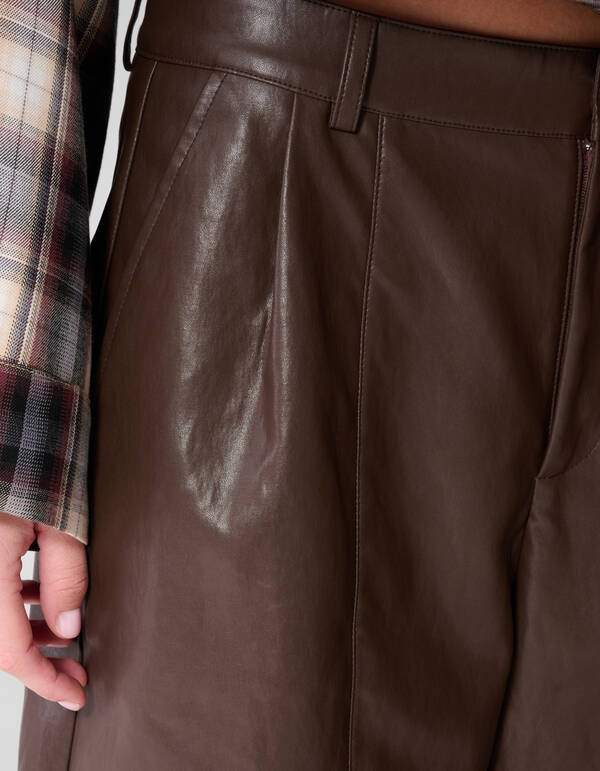 Vegan Leren Bermuda Donkerbruin By Mieke SHOEBY WOMEN