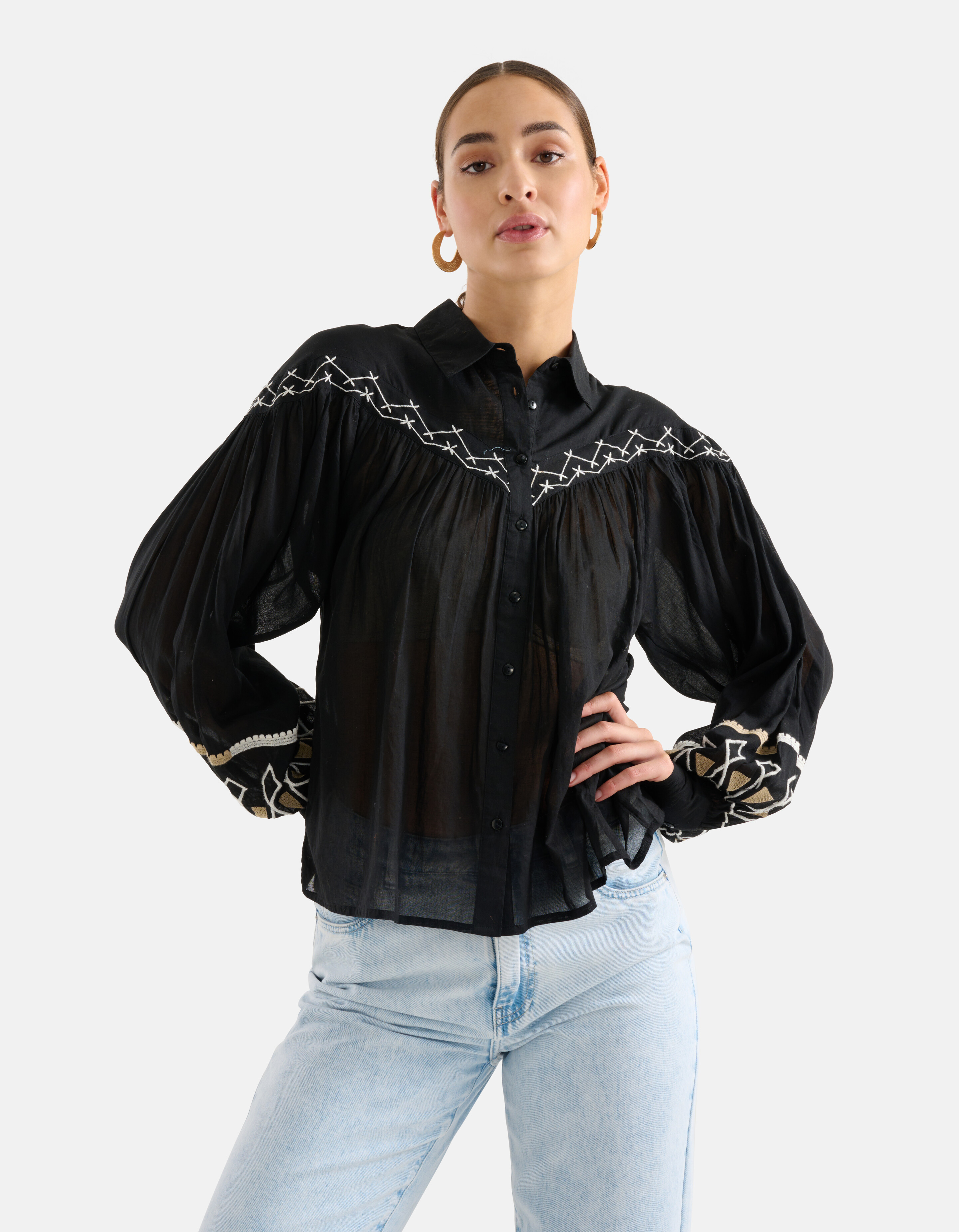 Bluse mit Stickerei Schwarz SHOEBY WOMEN