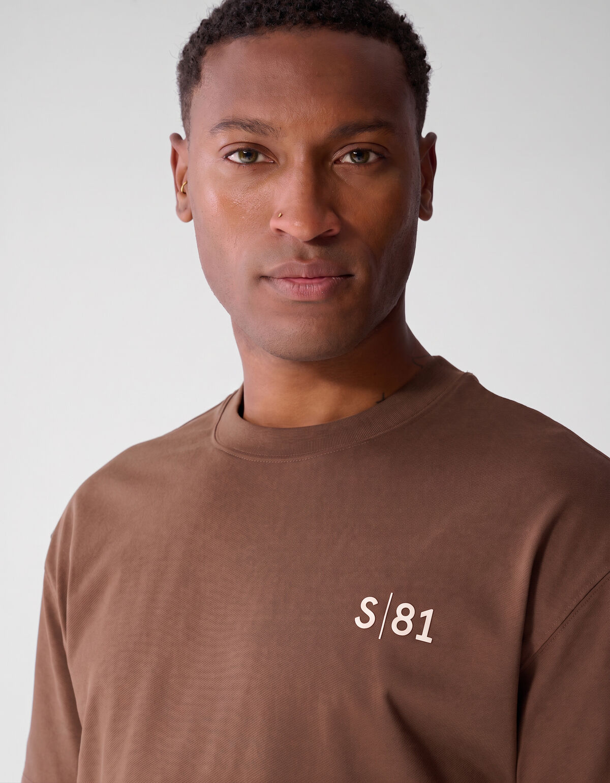Text Print T-Shirt Dunkelbraun SHOEBY MEN