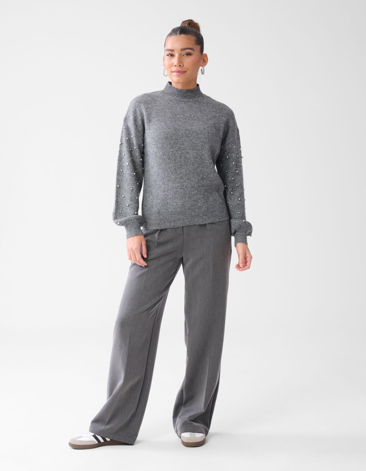 Pullover mit Nietenärmeln Grau SHOEBY WOMEN