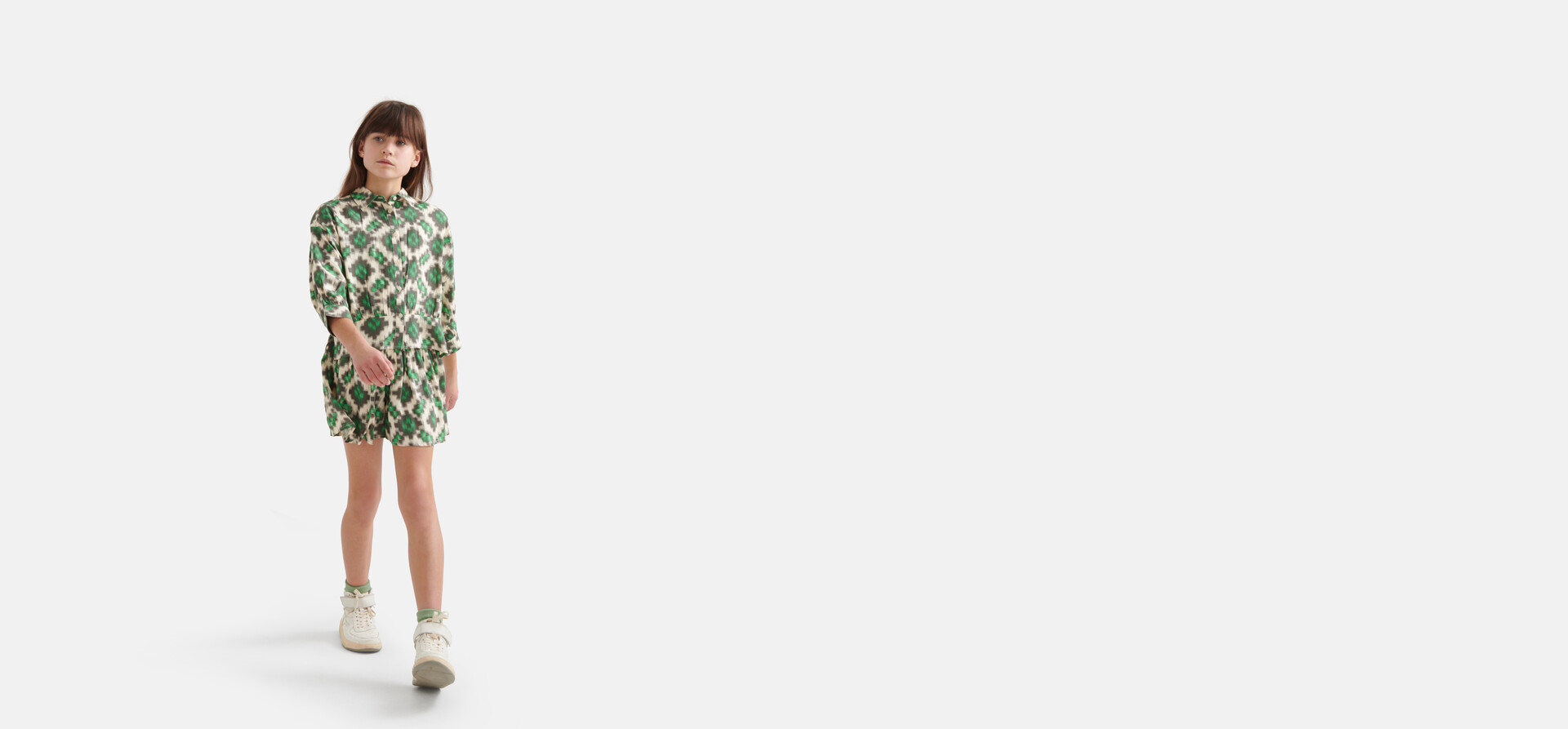 Bluse mit grafischem Druck Offwhite SHOEBY GIRLS