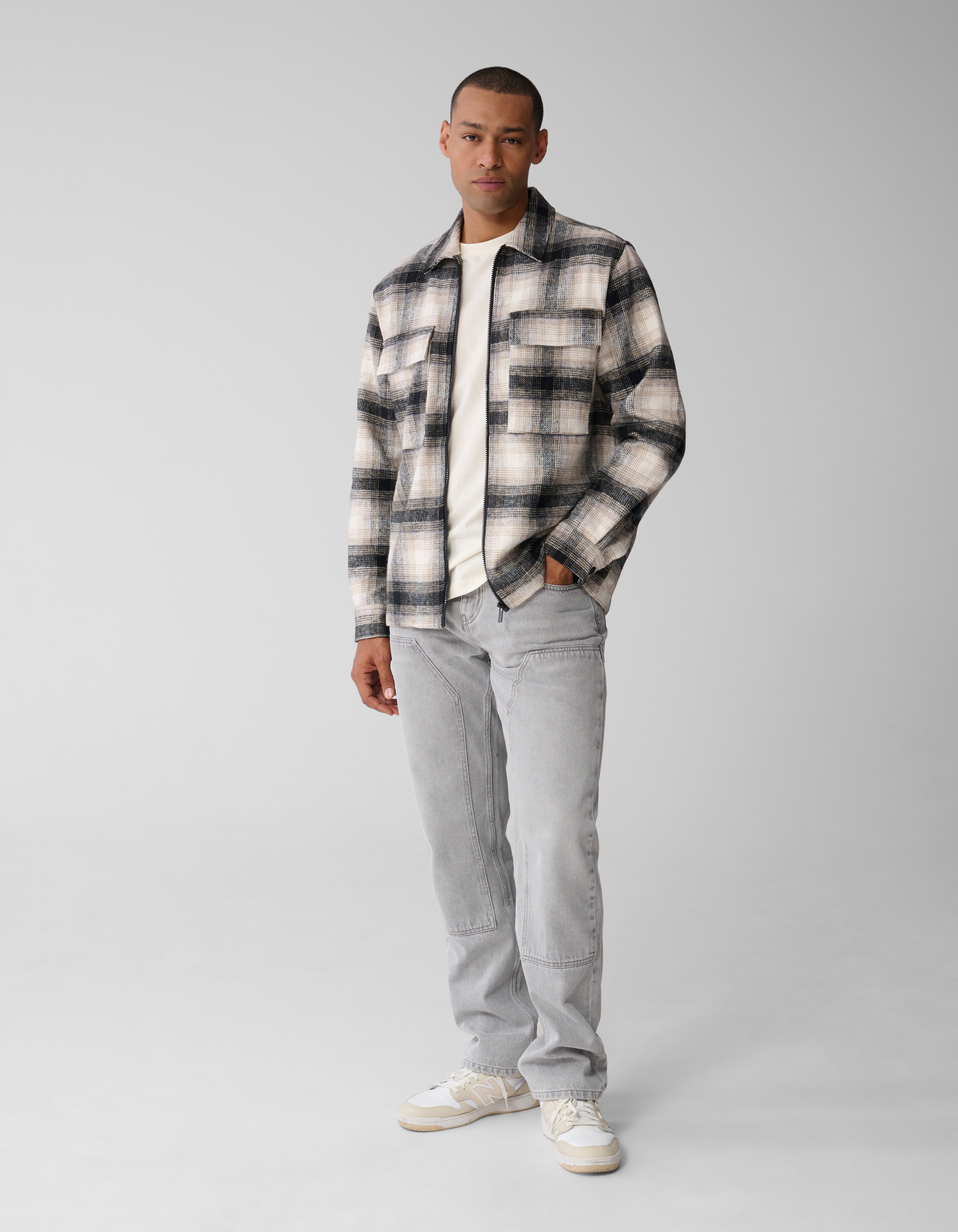 Kariertes Overshirt mit Reißverschluss in Off Whit SHOEBY MEN