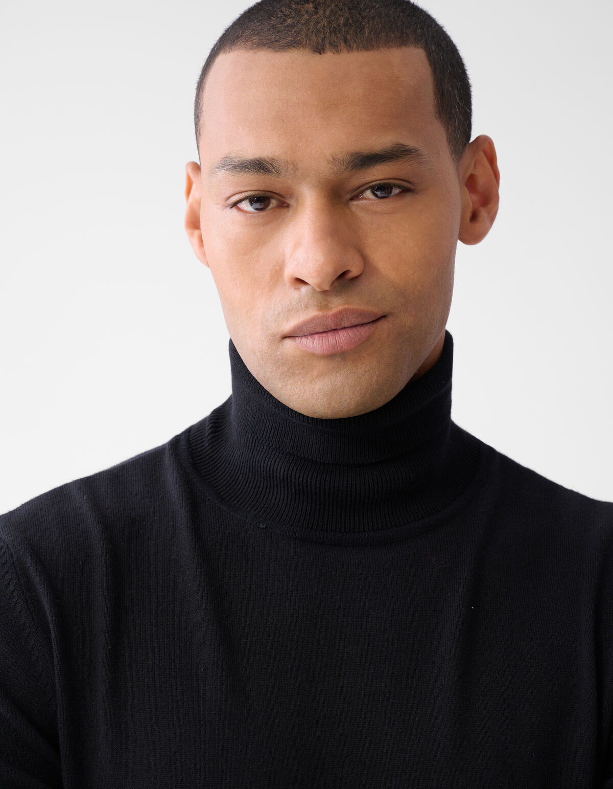 Basic Rollkragenpullover Schwarz SHOEBY MEN