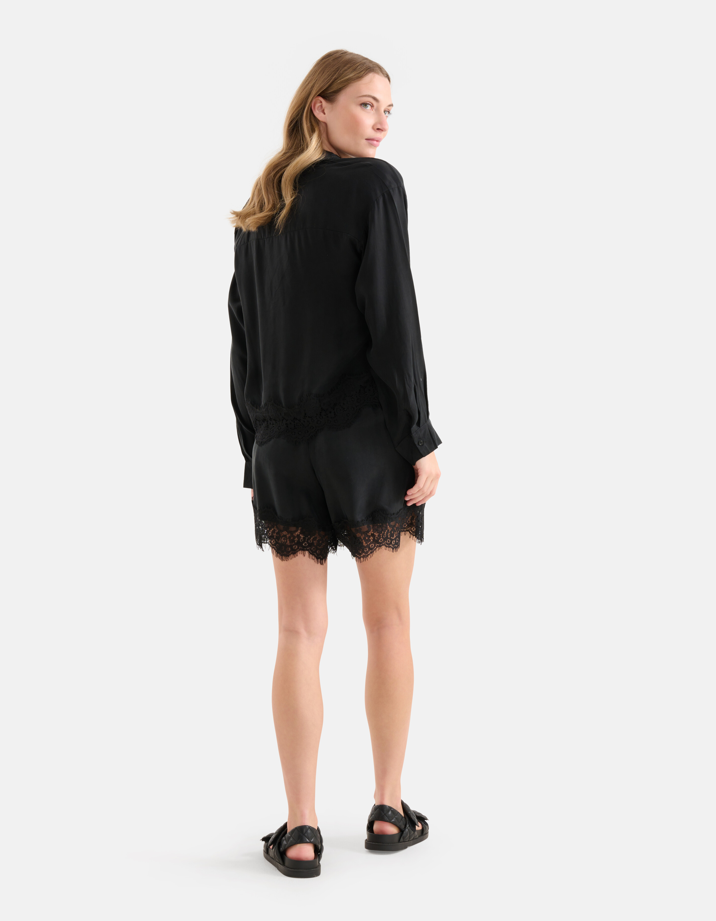 Cupro Cropped Bluse Schwarz SHOEBY WOMEN
