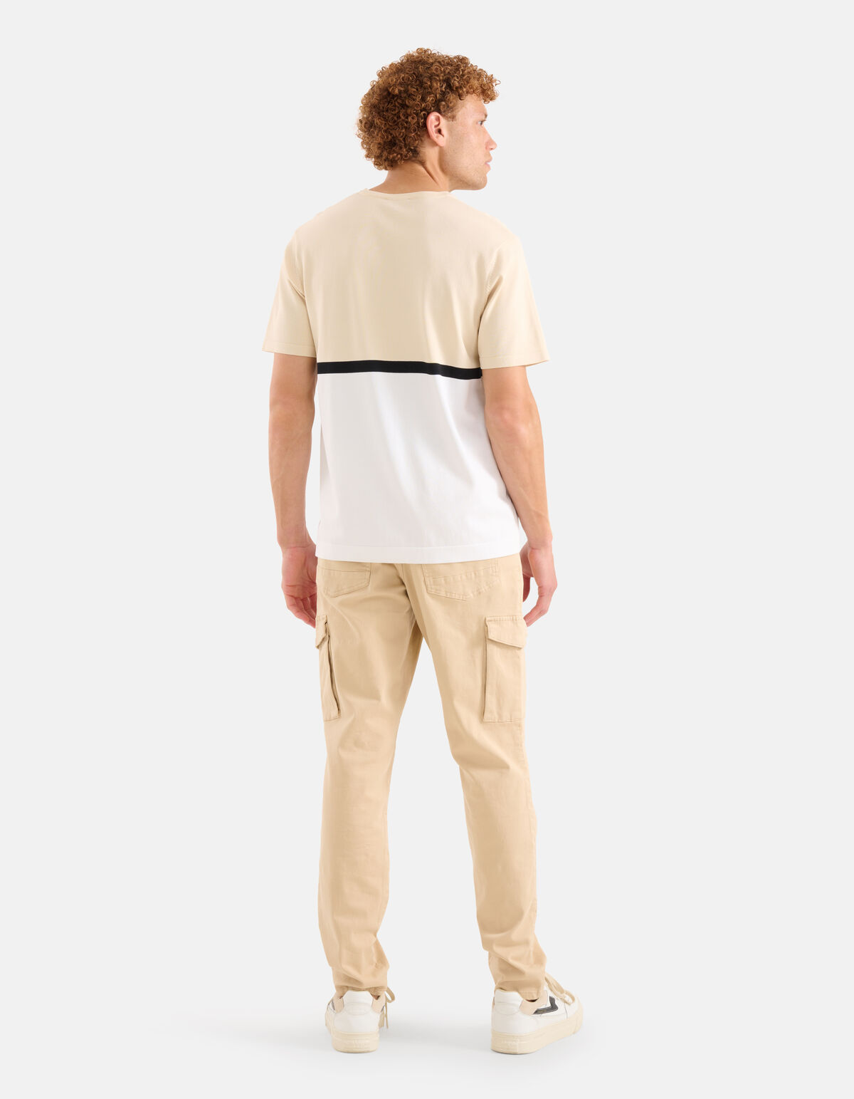 Gestricktes Farbblock-T-Shirt Wei&szlig; SHOEBY MEN