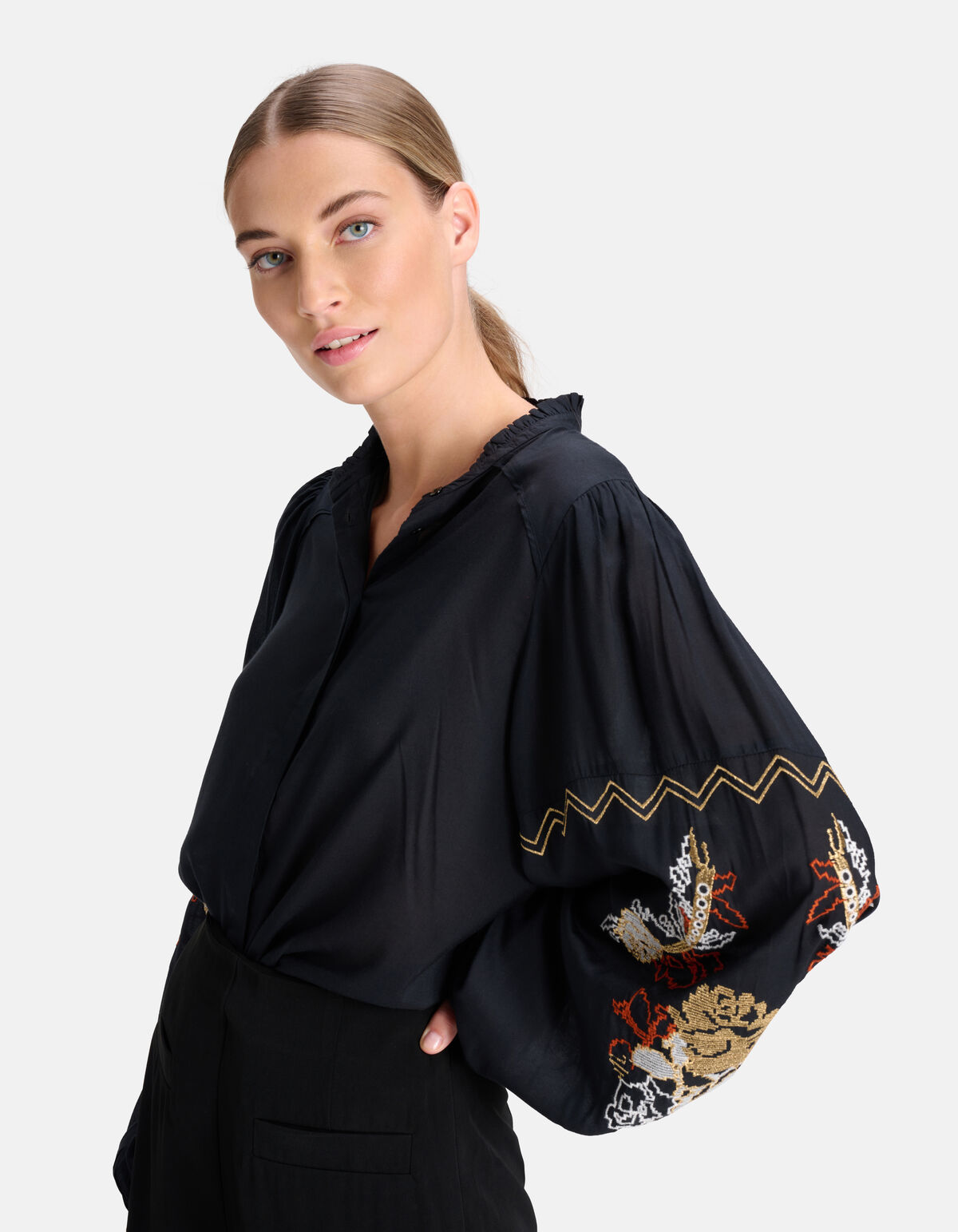 Bestickte Bluse Schwarz von Mieke SHOEBY WOMEN