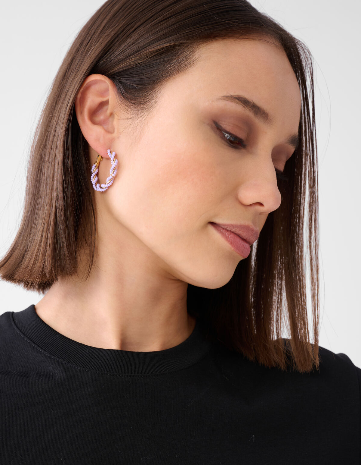 Gedrehte Perlenreifen-Ohrringe Lila SHOEBY ACCESSOIRES